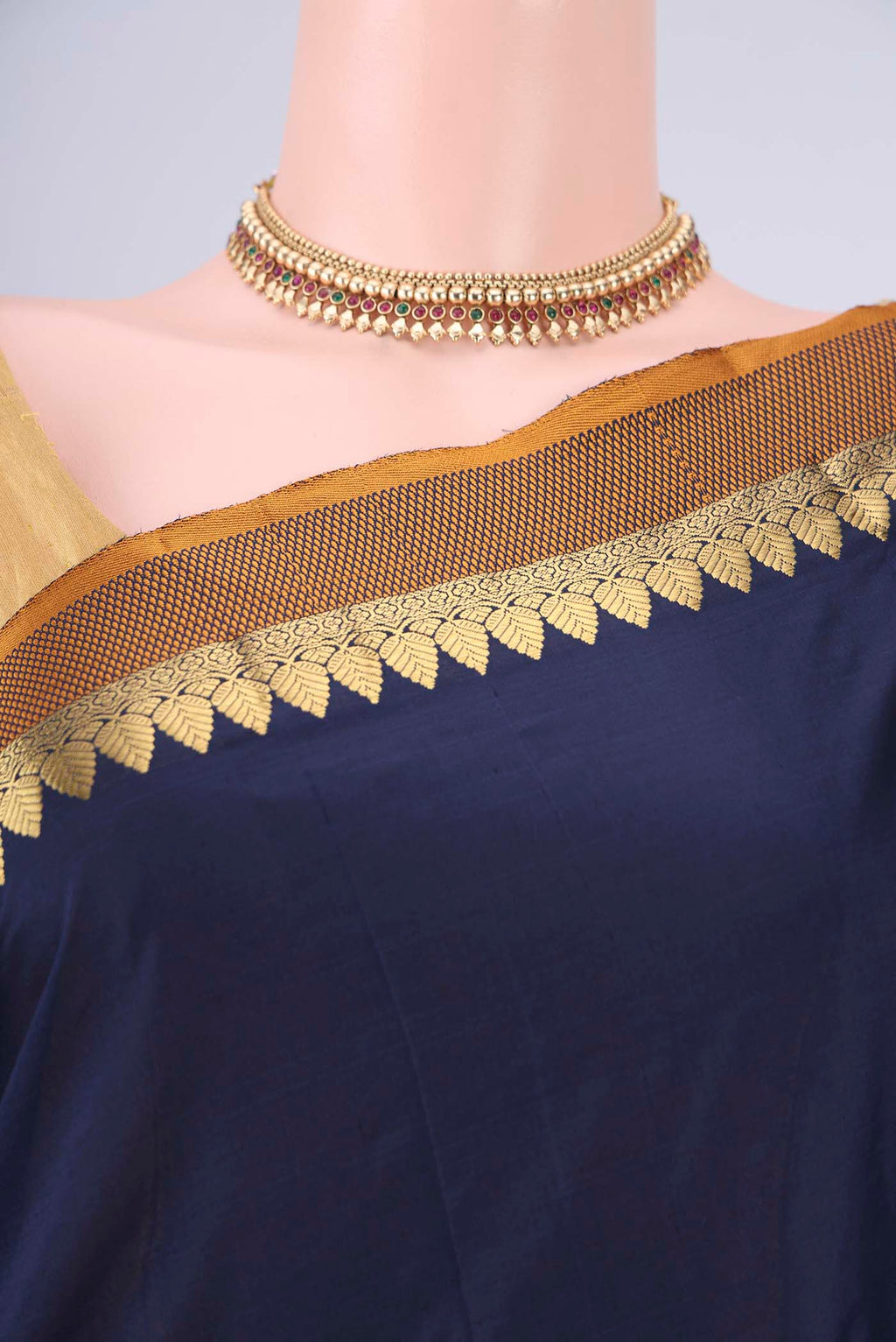 Border image of Navy Blue Blended Bangalore Silk Saree with Plain Body and Plain Border. 