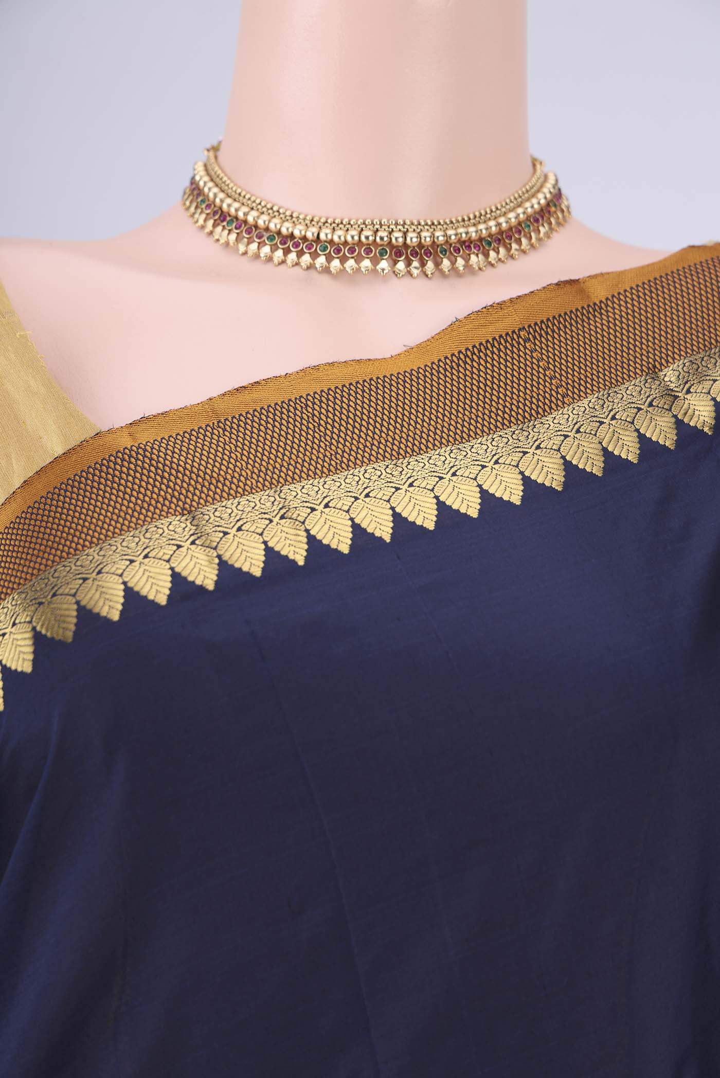 Border image of Navy Blue Blended Bangalore Silk Saree with Plain Body and Plain Border. 