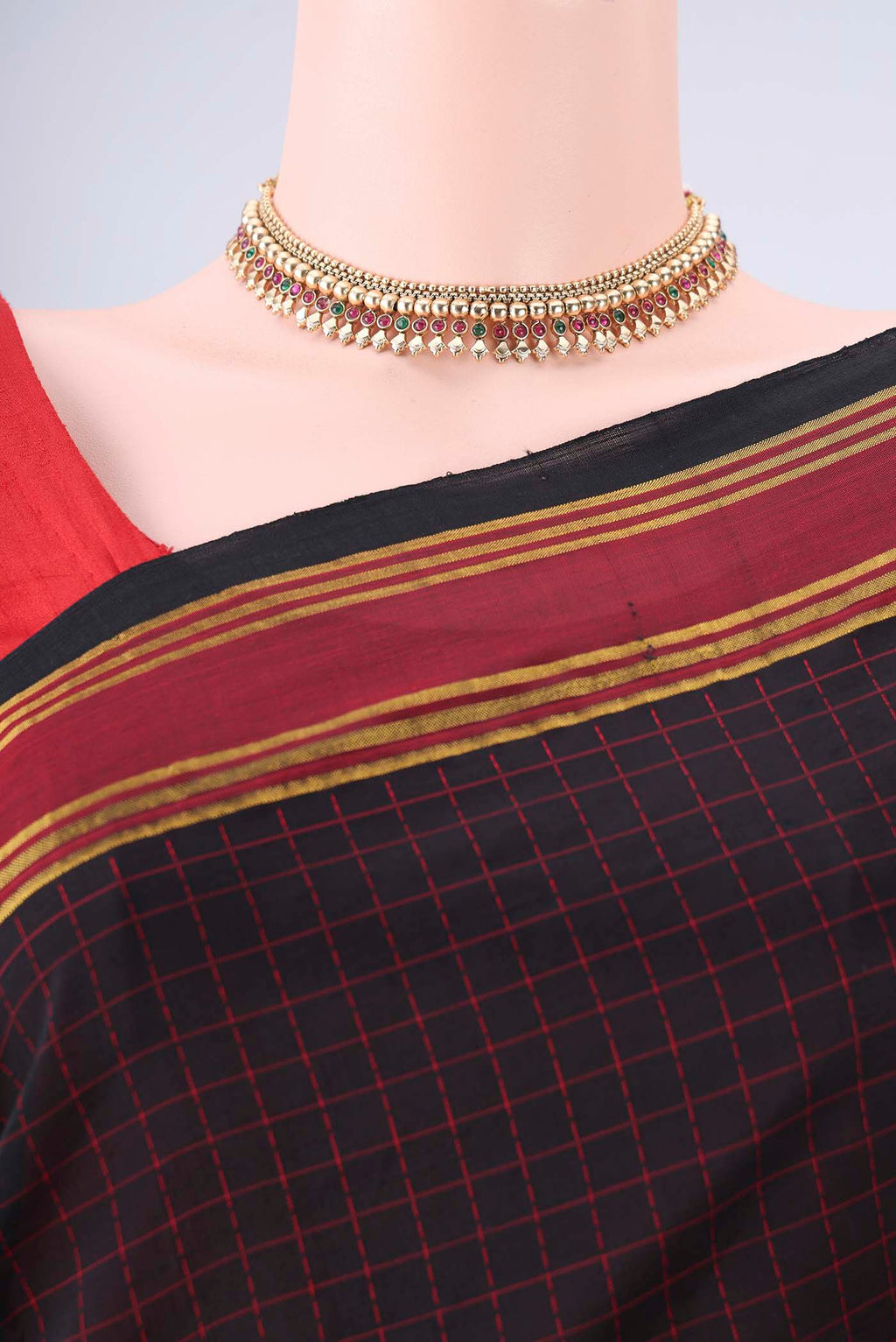 Border image of Black Blended Poly Cotton Saree with Checked design on the body and Thread Border. 