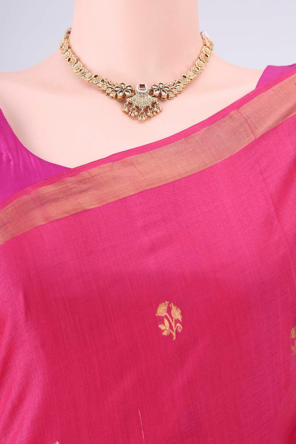 Border image of Rani Pink MP Tussar Saree with Zari Butta on the body and Zari Border. 