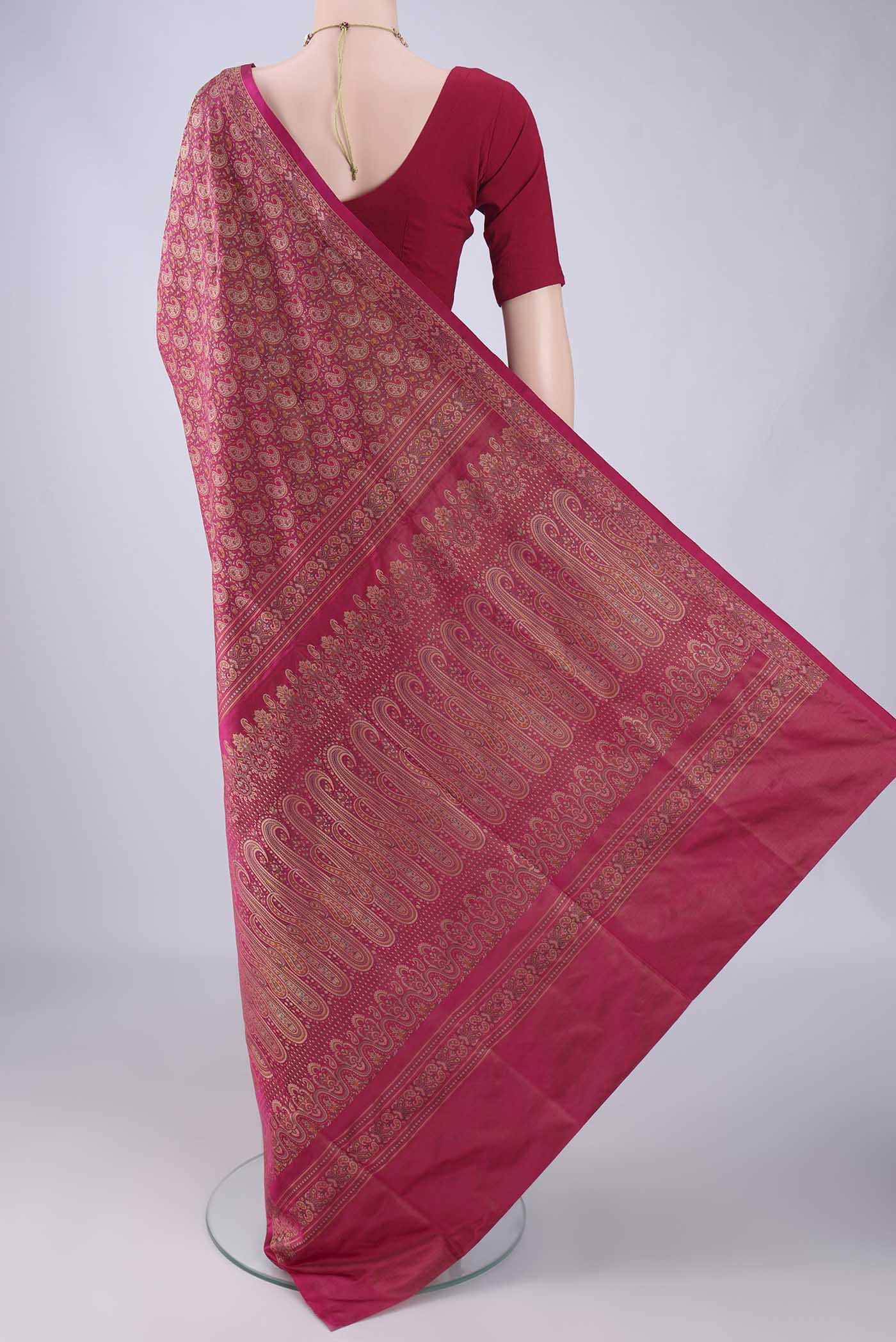 Flat view of Rani Pink Banarasi Tanchoi Silk Saree with Jacquard With Thread Butta on the body and Thread Border. 