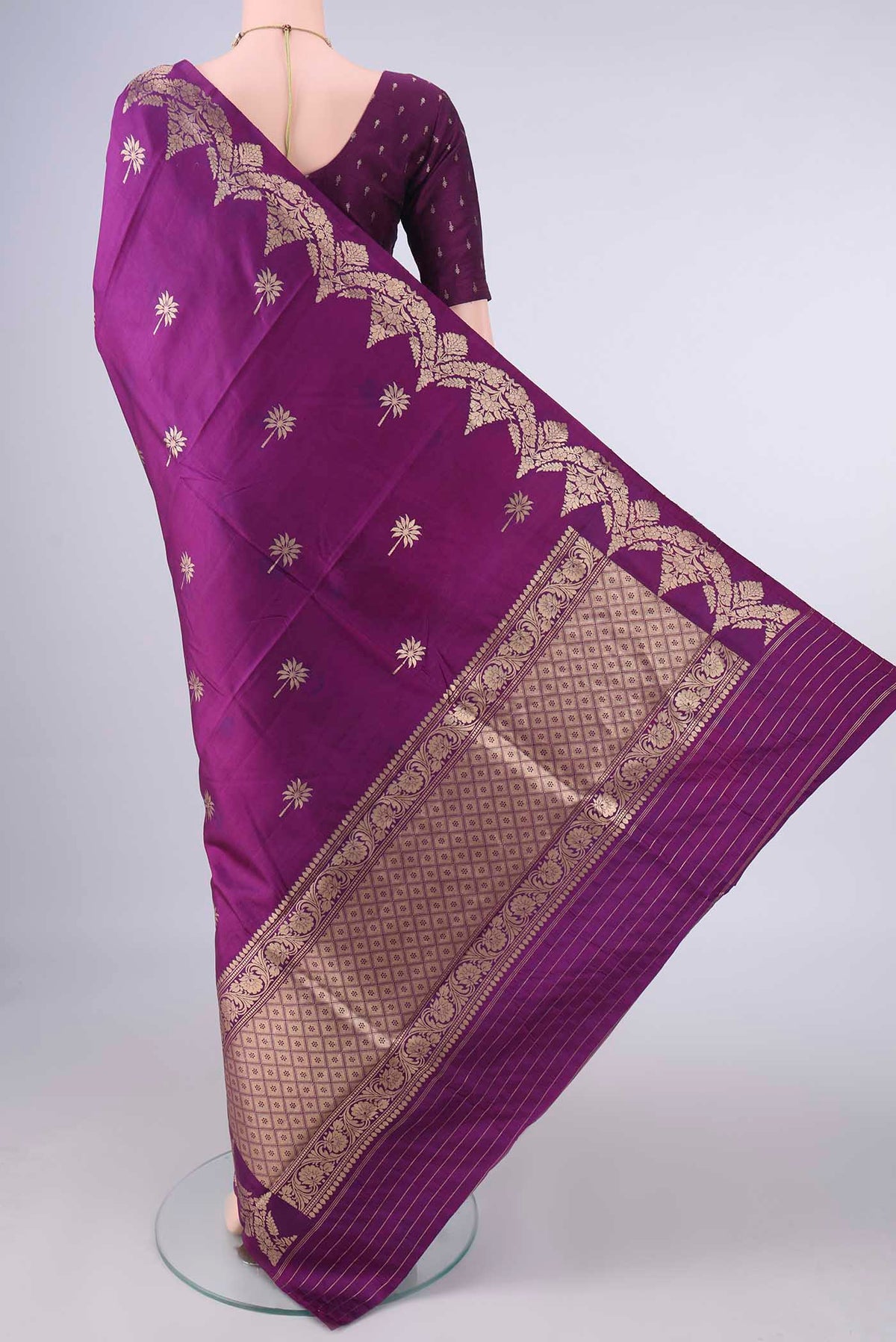 Flat view of Pure Silk Purple Banarasi Katan Saree with Zari Butta on the body and Zari Border. 