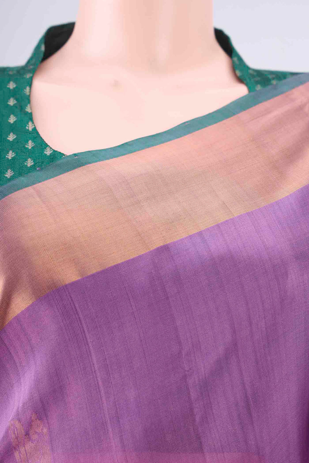 Border image of Pure Silk Mauve Uppada Saree with Zari Butta on the body and Zari Border. 