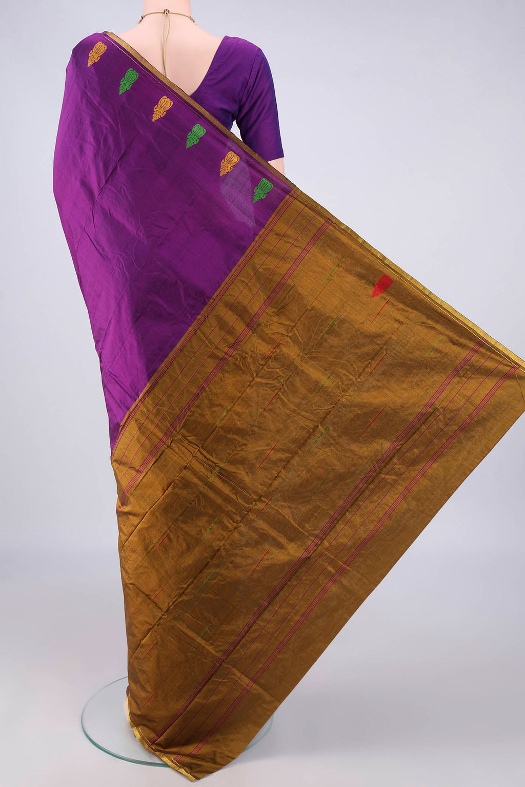 Flat view of Pure Silk Purple Kanchipuram Saree with Plain Body and Zari And Thread Border. 