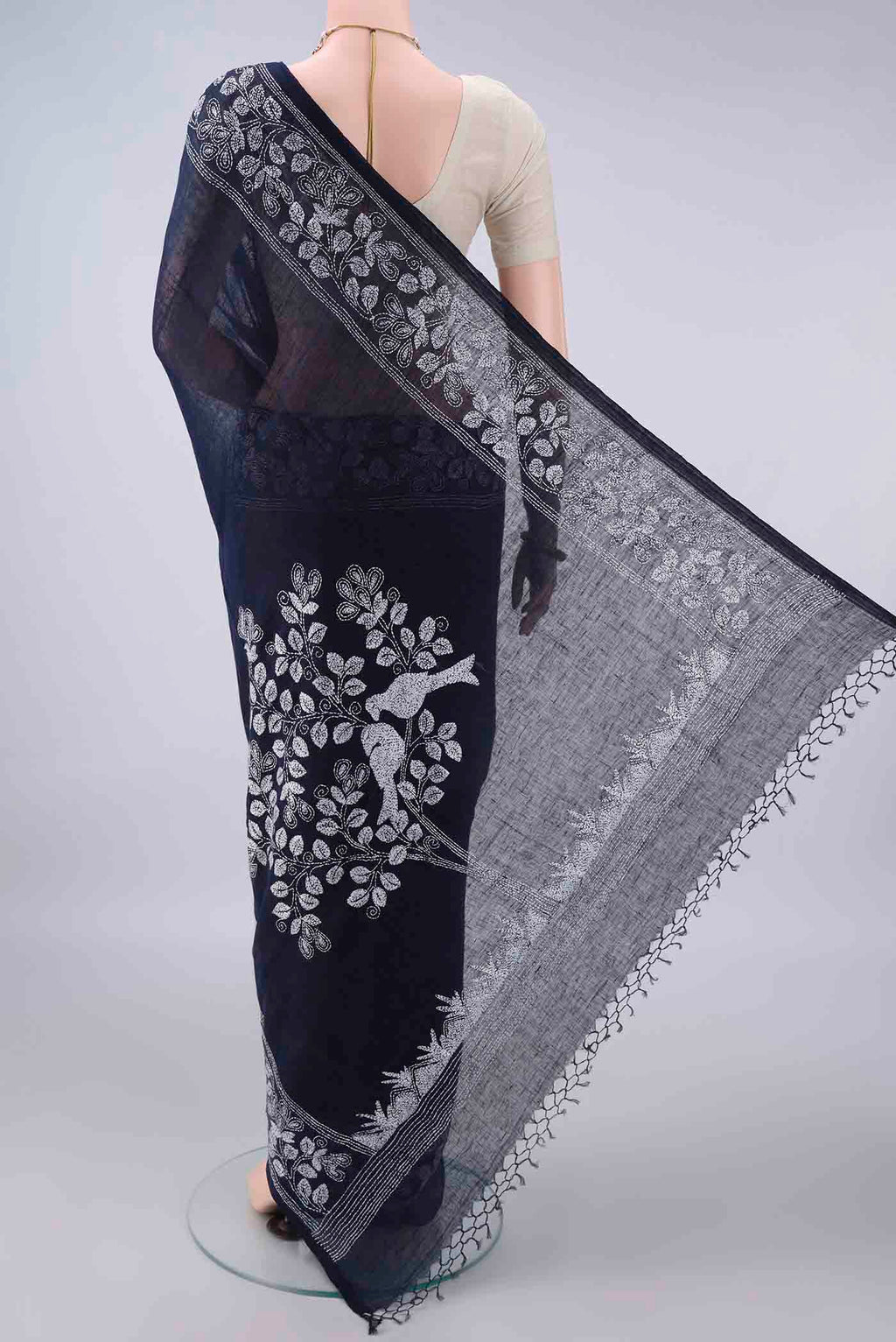 Flat view of Navy Blue Linen Saree with Plain Body and Thread Border. 
