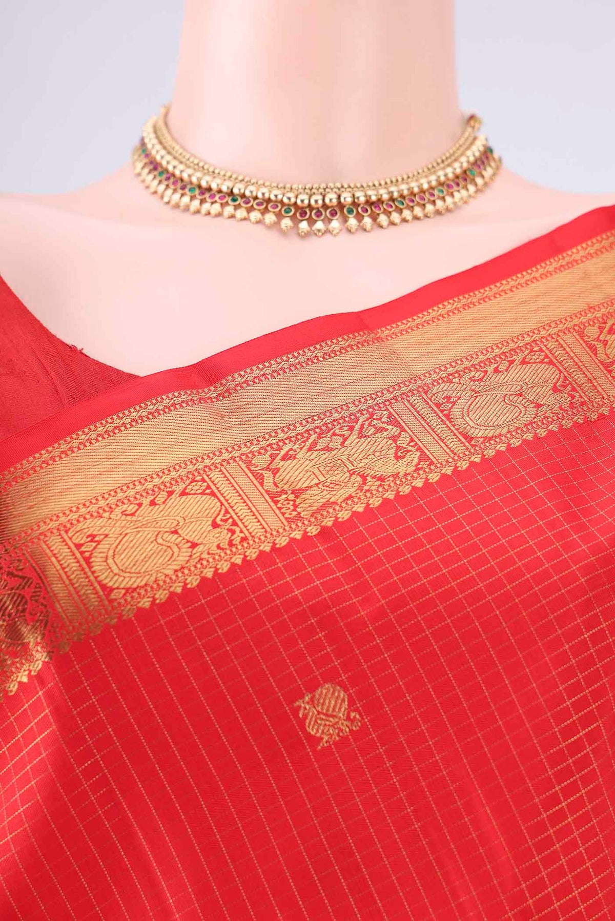 Border image of Pure Silk Pure Zari Red Kanjivaram Saree with Checked design on the body and Zari Border. 