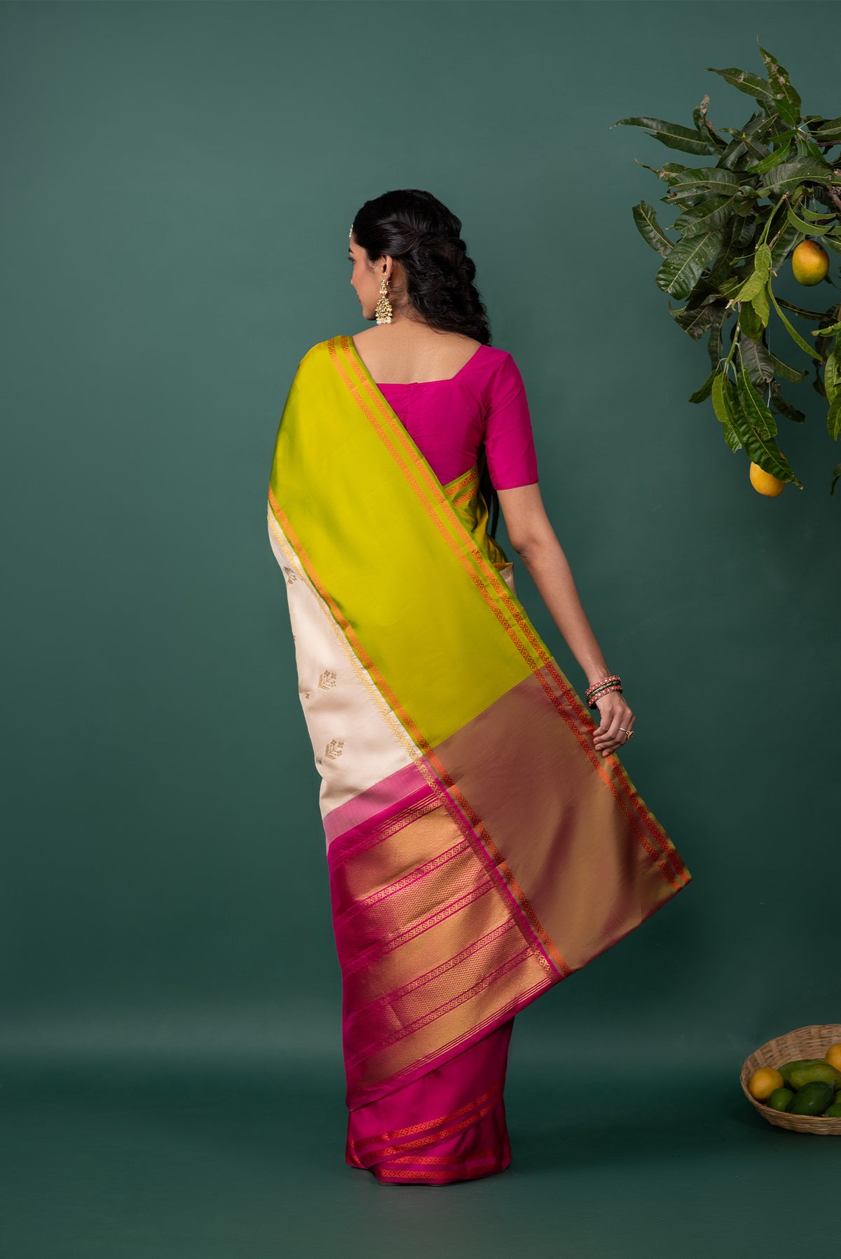 Close up image of the pallu of Multi Color Kanchipuram Silk Saree with Zari Butta on the body and Thread Border
