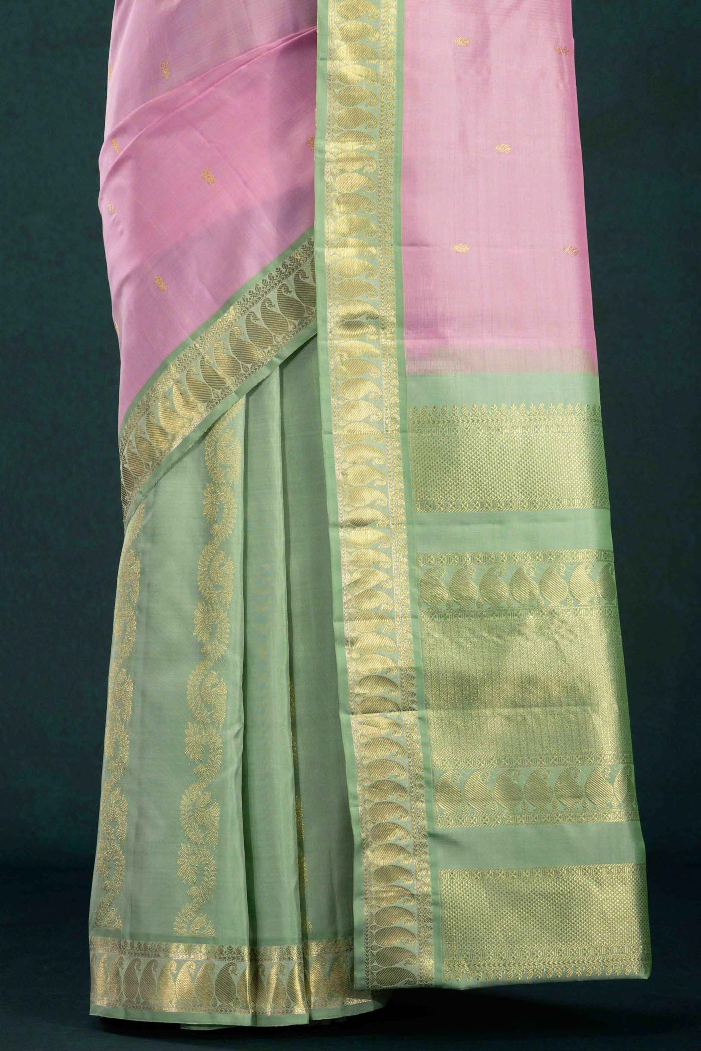 pleats pallu