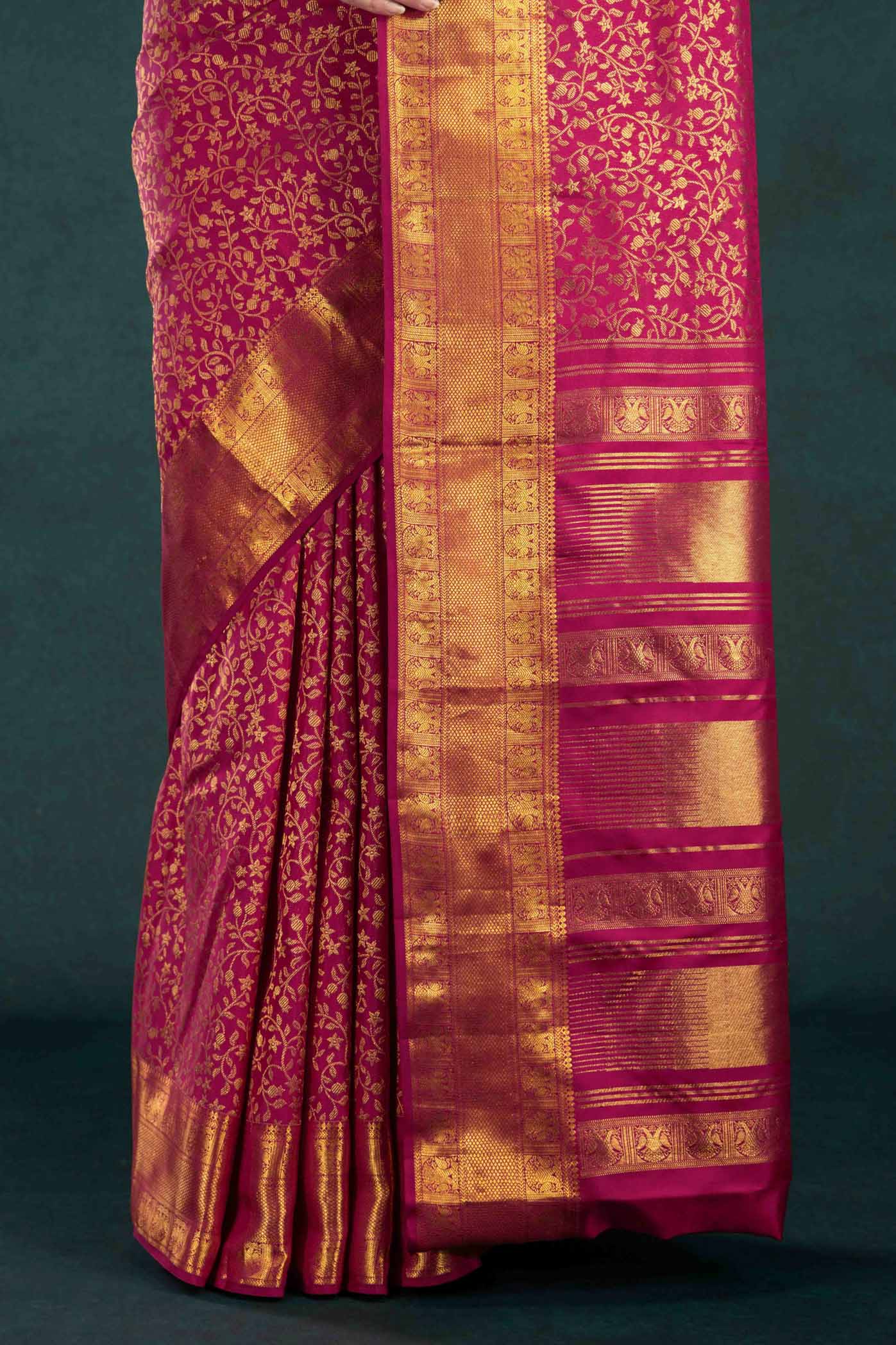 pleats pallu