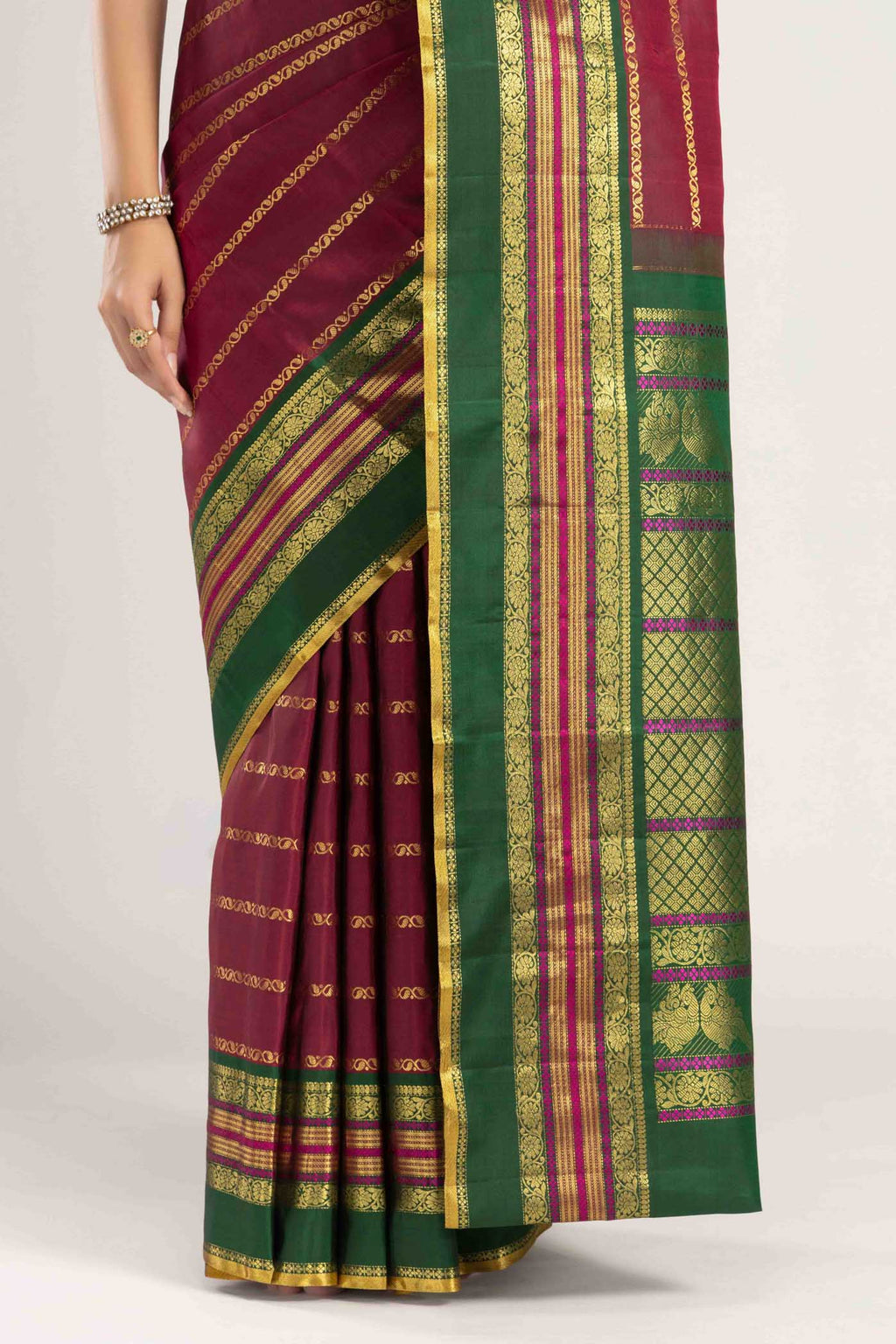 pleats pallu