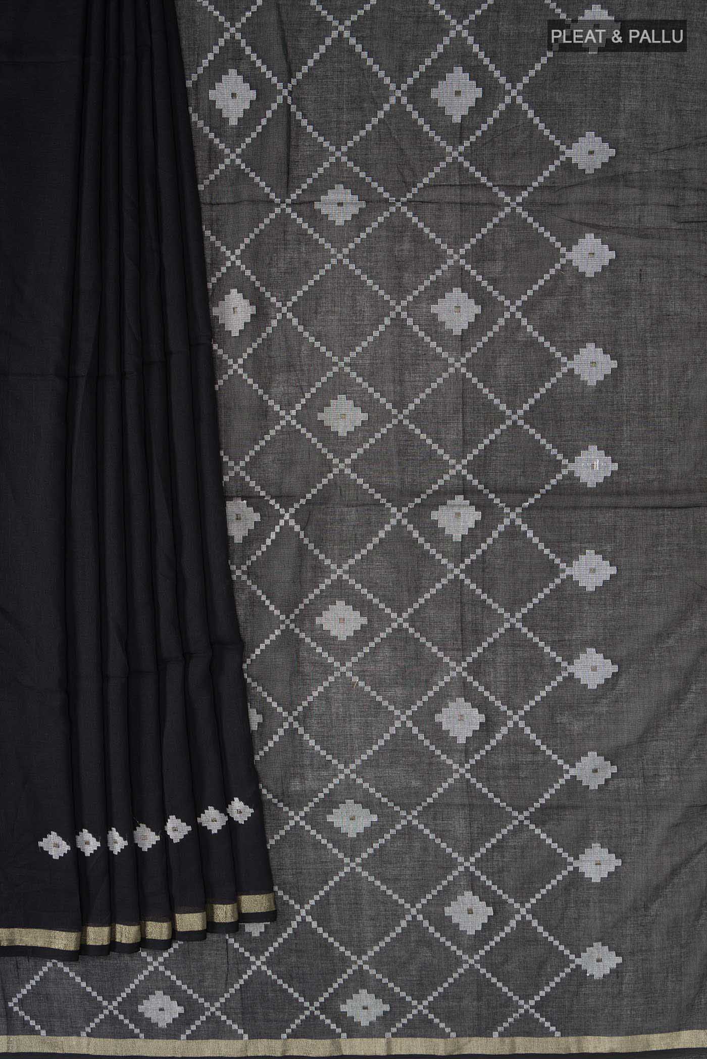 pleats pallu