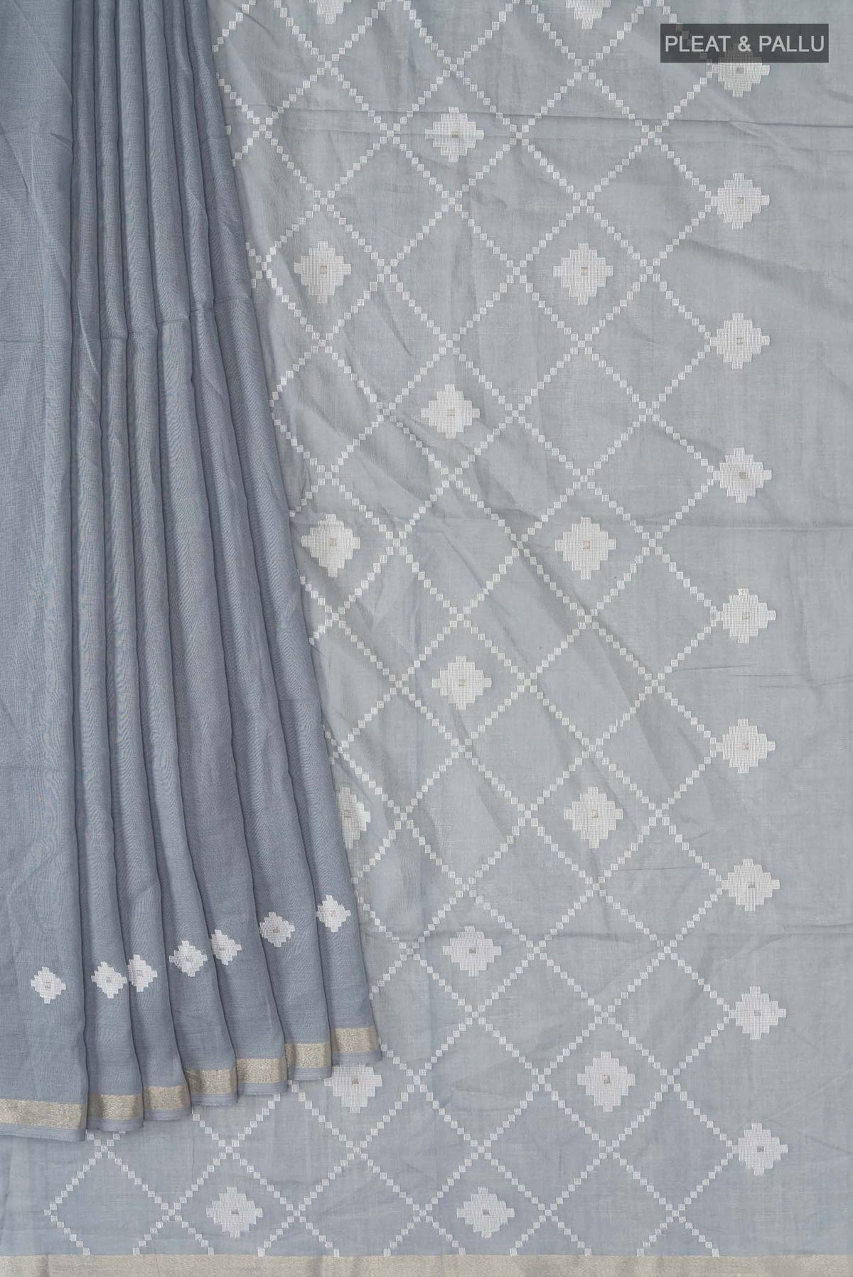 Pleats and pallu of Grey Bengal Cotton Saree with Plain Body and Zari Border