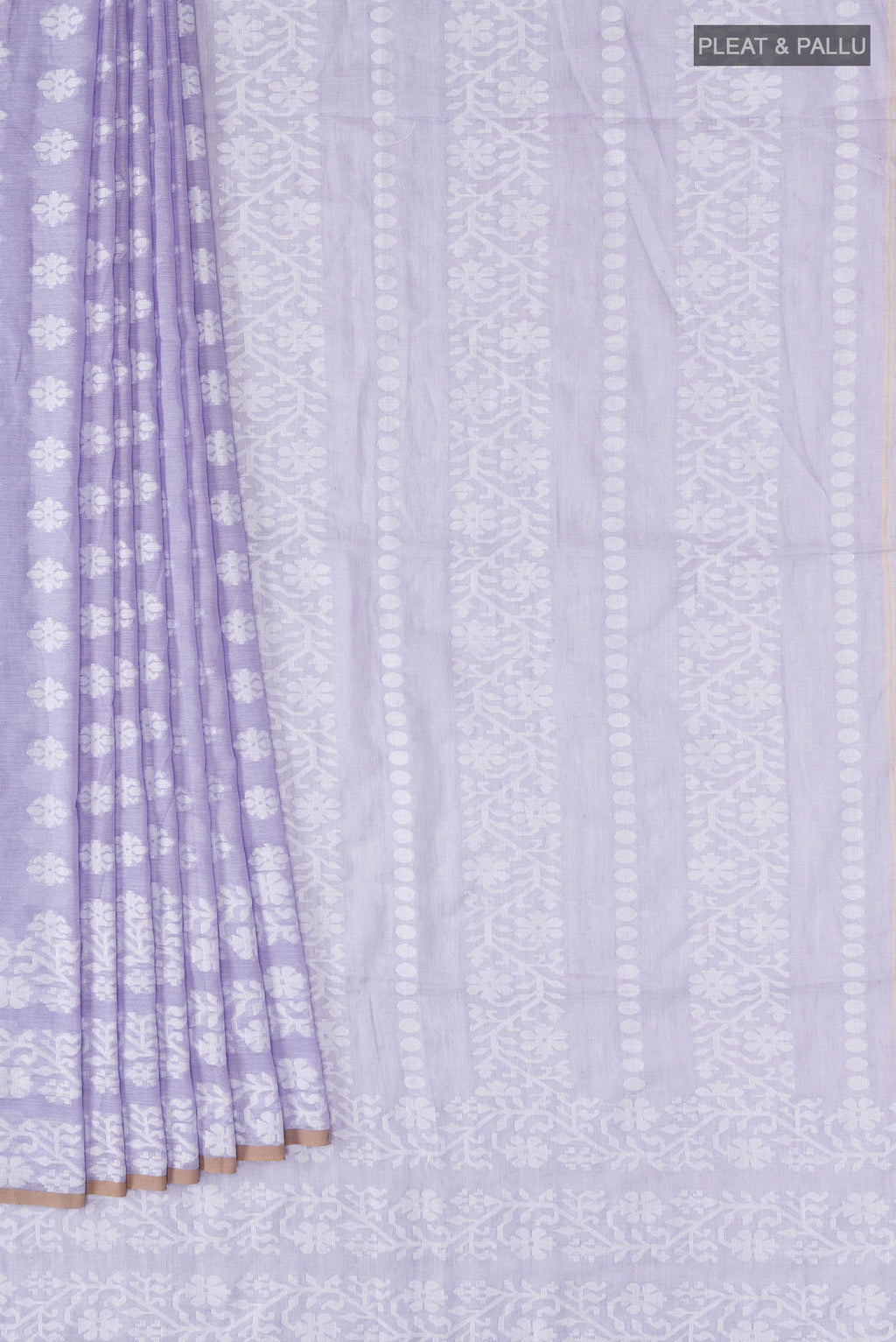 Pleats and pallu of Lavender Bengal Cotton Saree with Jamdani on the body and Thread Border
