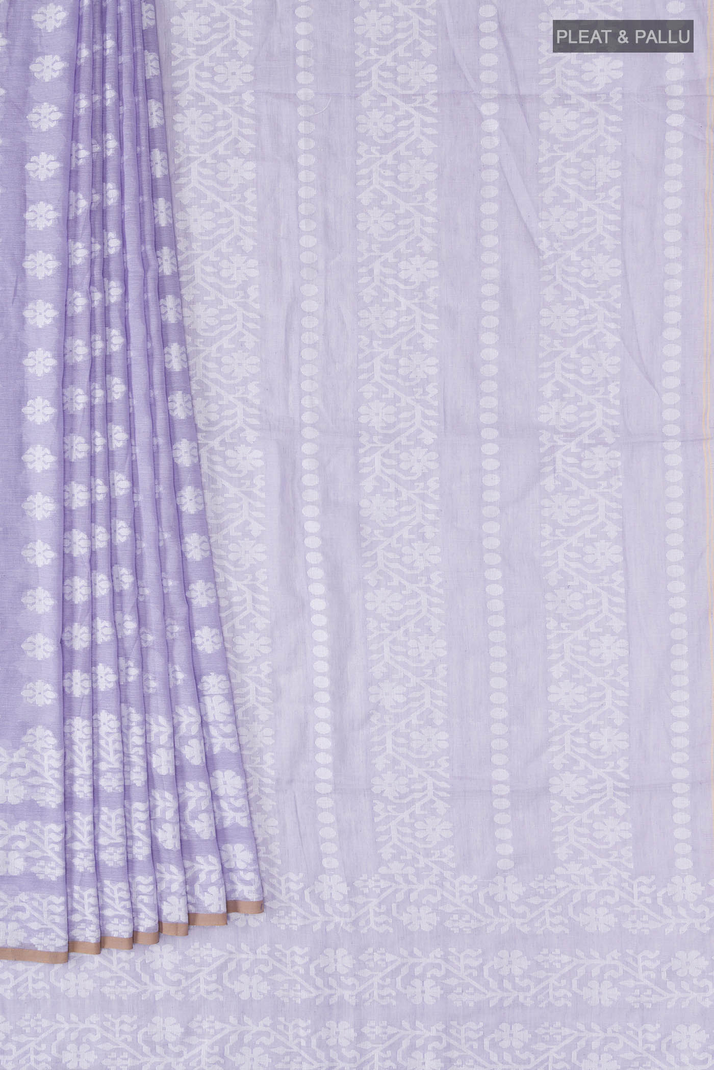 Pleats and pallu of Lavender Bengal Cotton Saree with Jamdani on the body and Thread Border