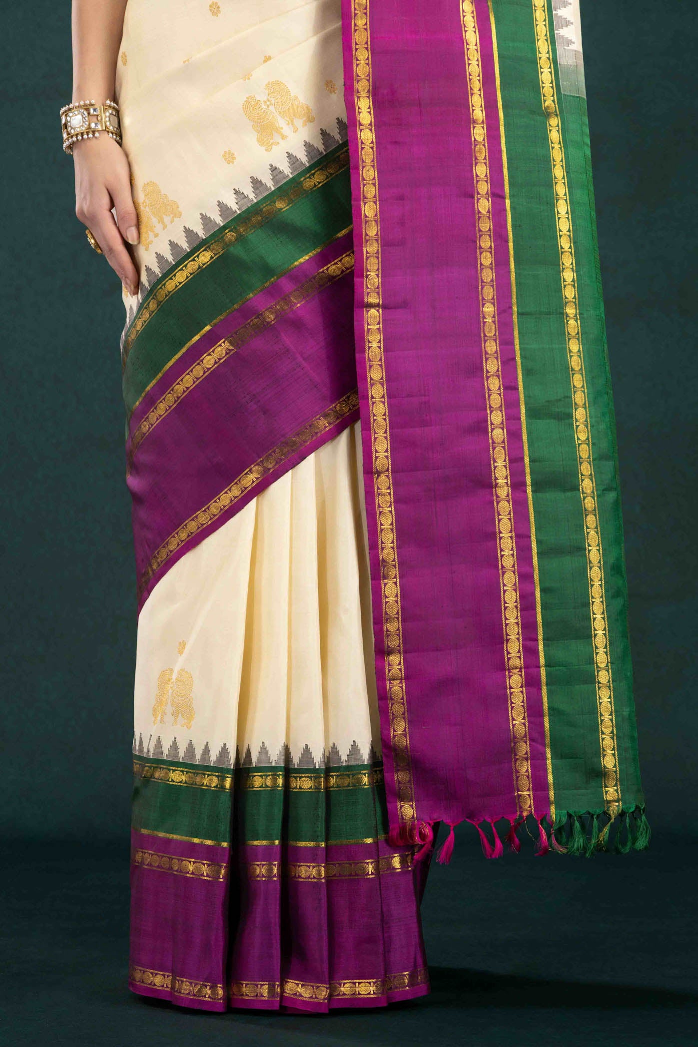 pleats pallu