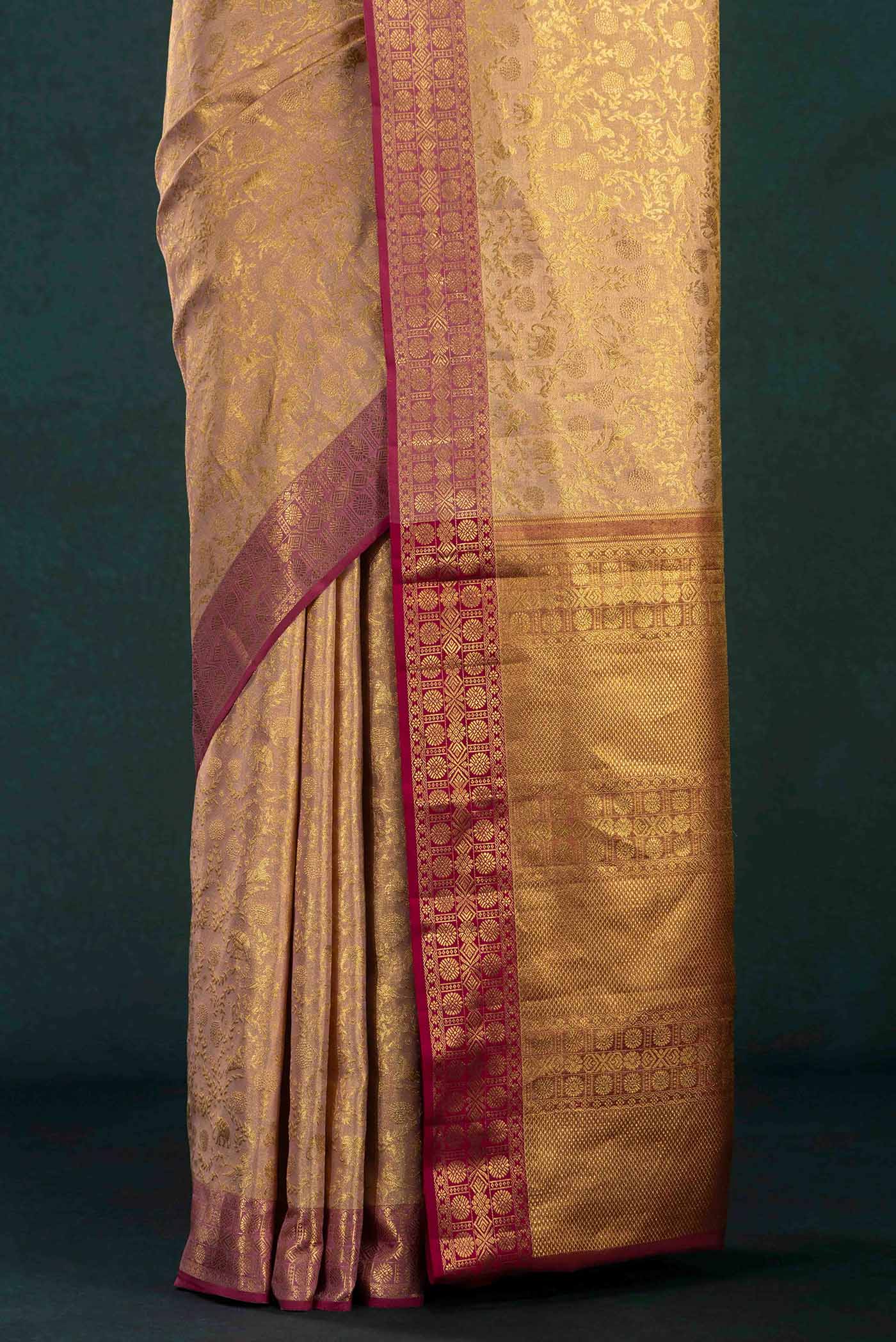 pleats pallu