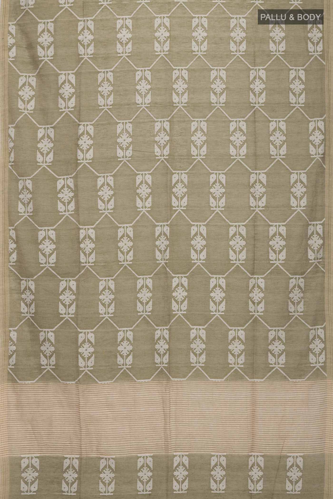 Flat view of Green Bengal Cotton Saree with Jamdani on the body and Zari Border
