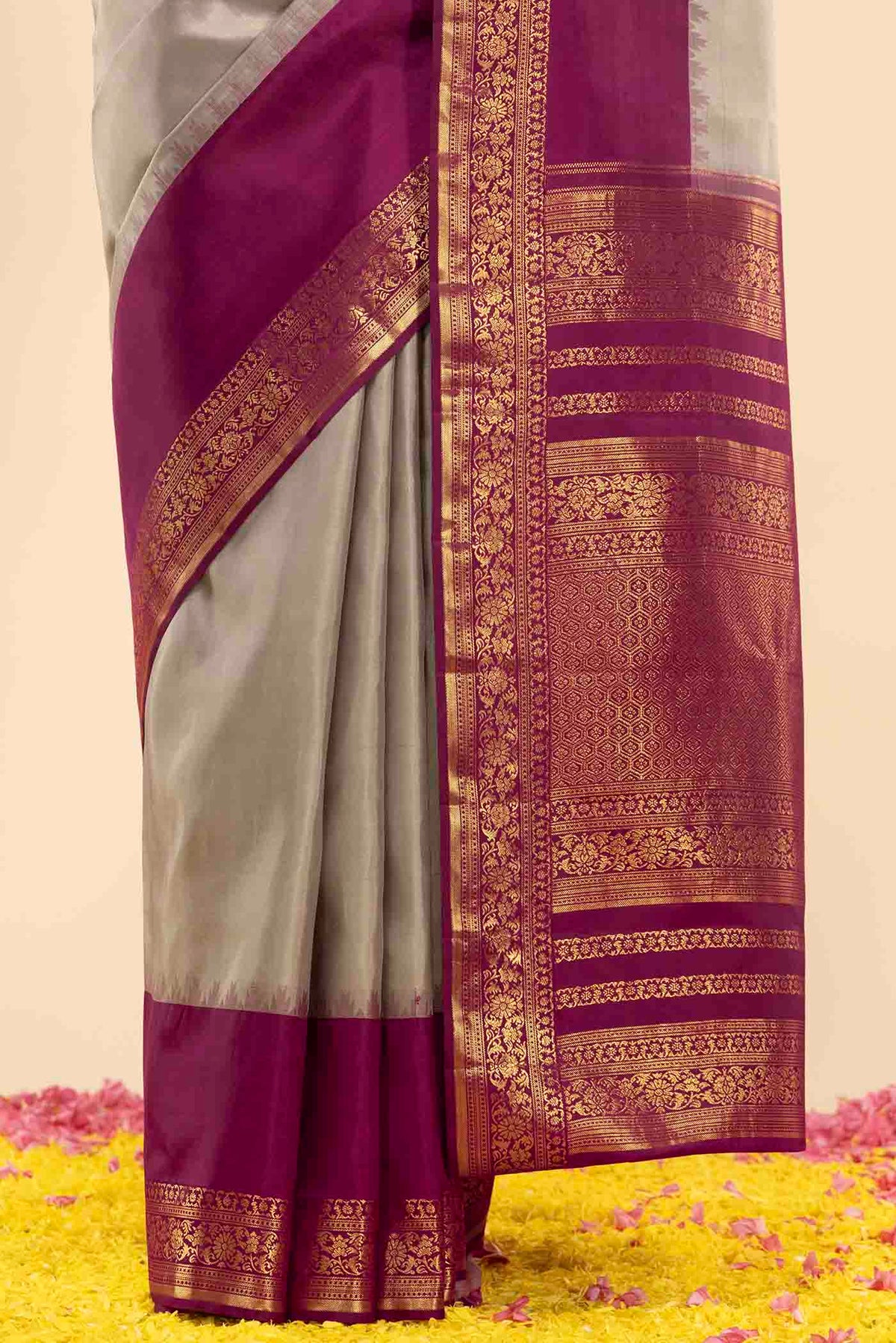 pleats pallu