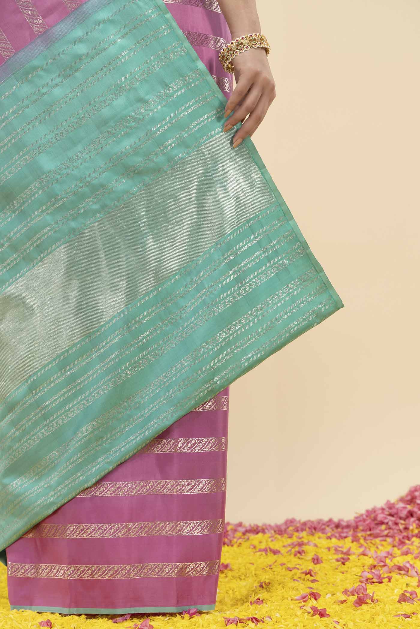 blouse closeup