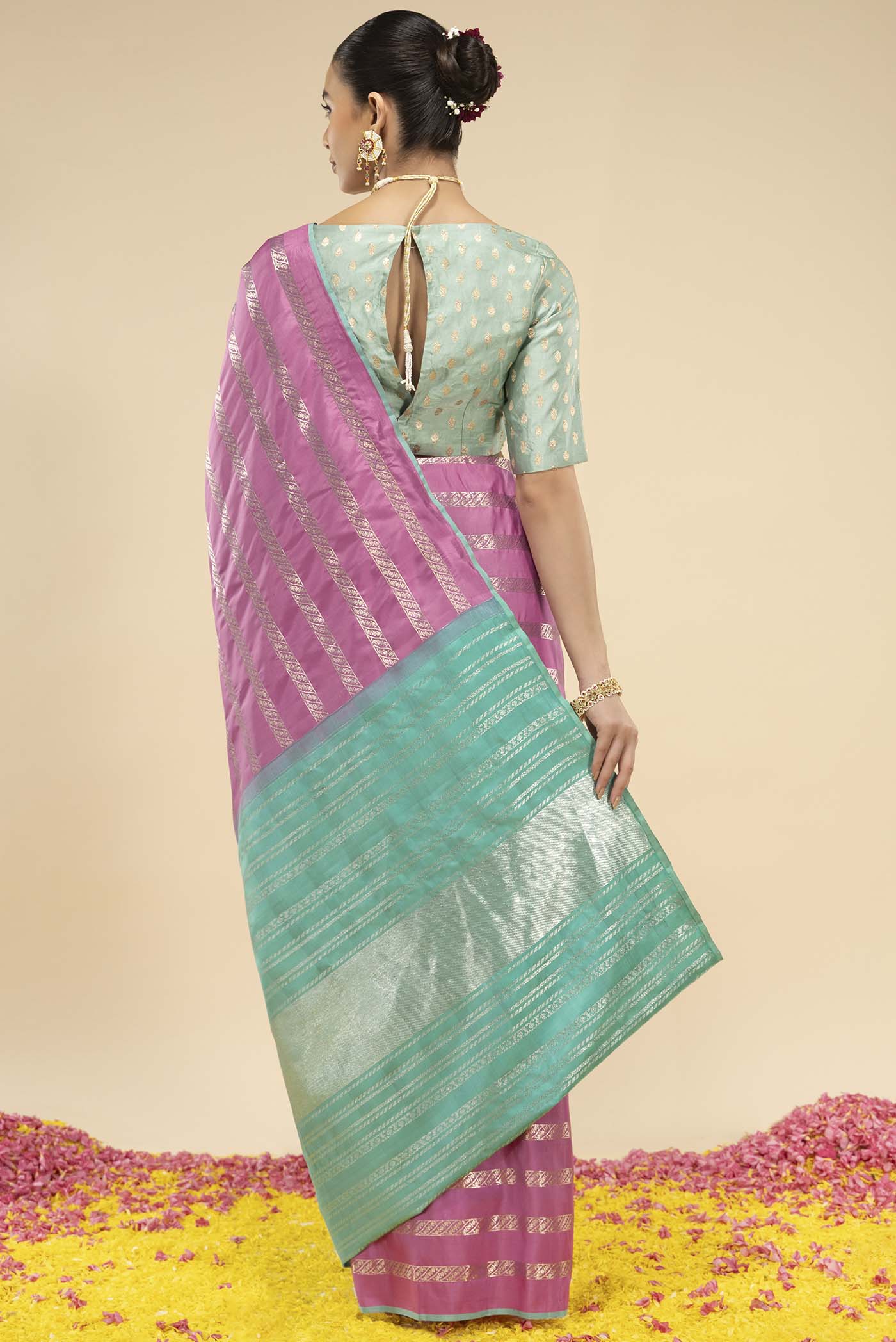 pleats pallu