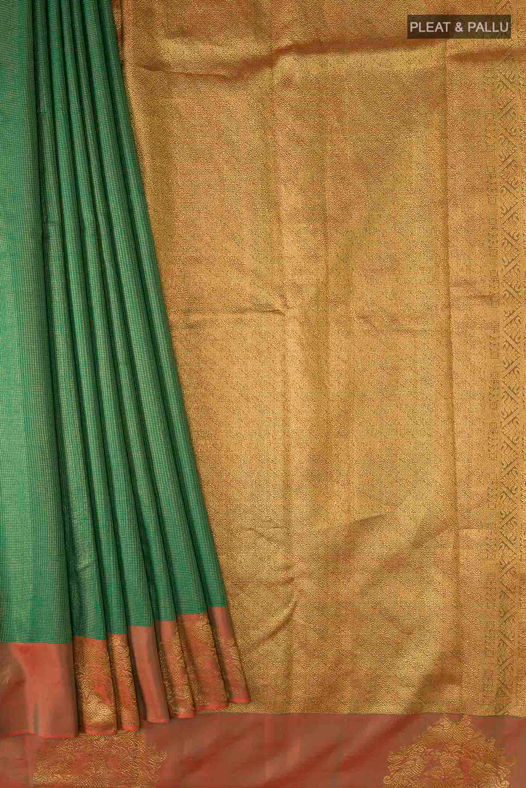 pleats pallu