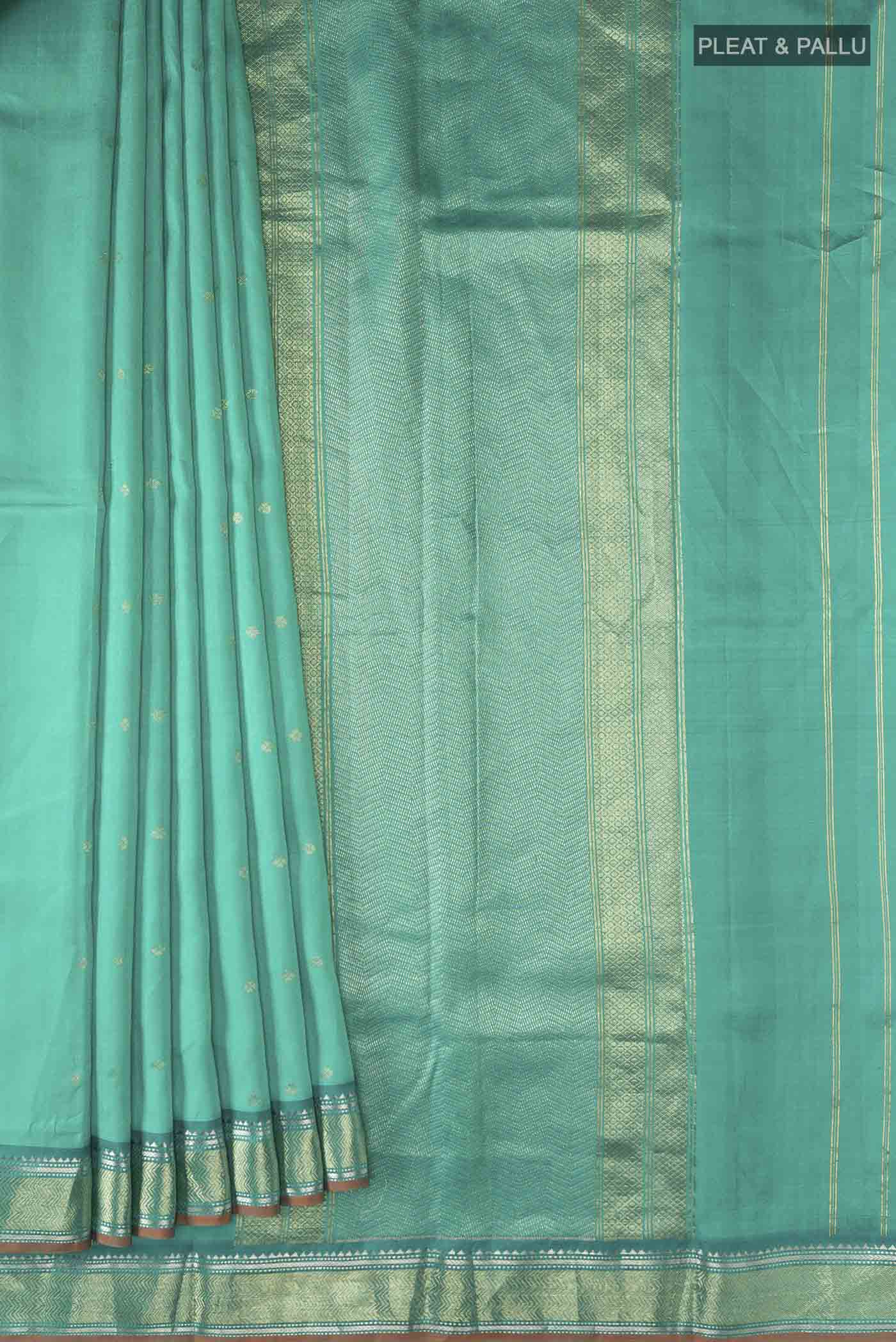pleats pallu