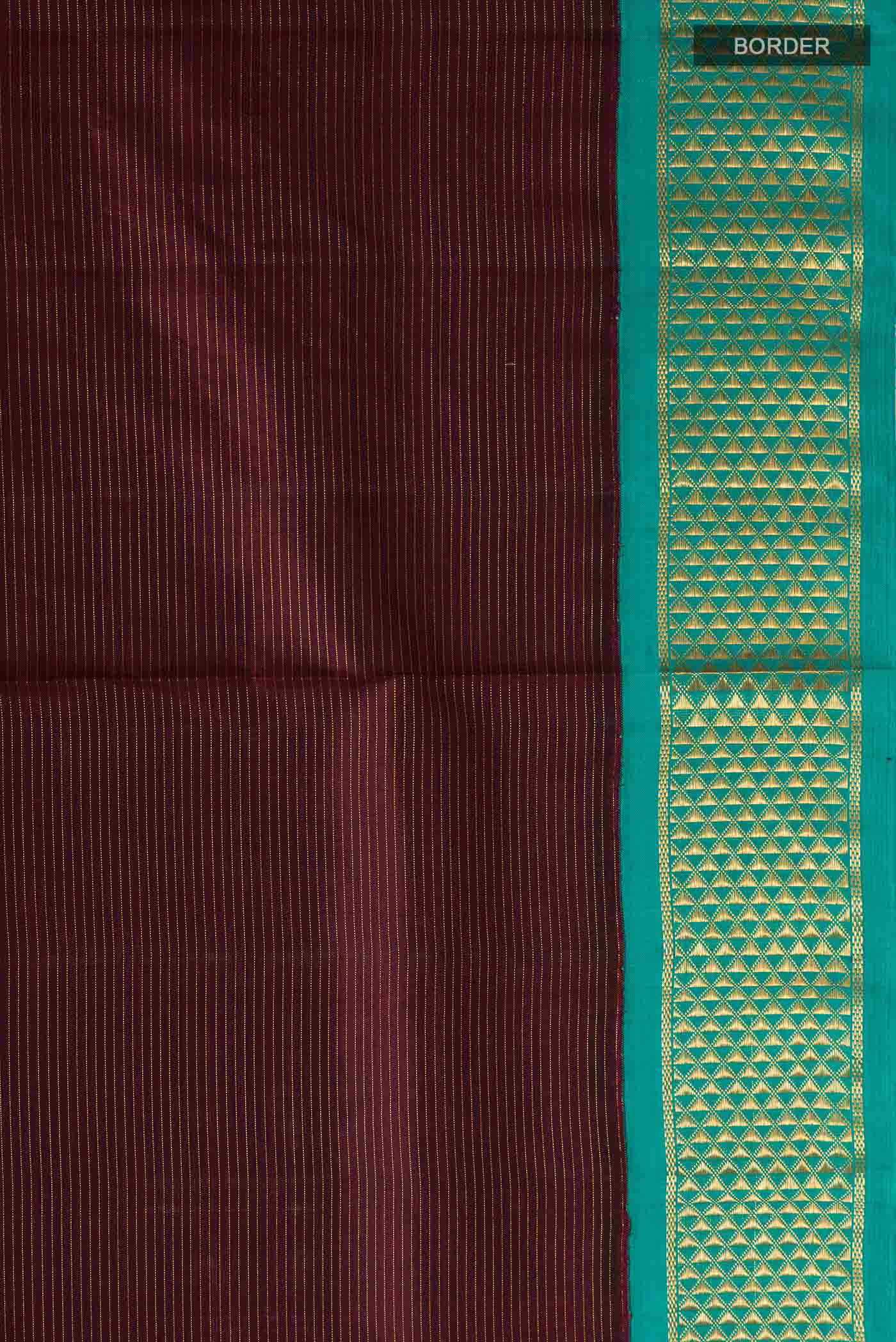 Border image of Pure Silk Pure Zari Maroon Kanchipuram Nine Yards Saree with Stripes on the body and Zari Border