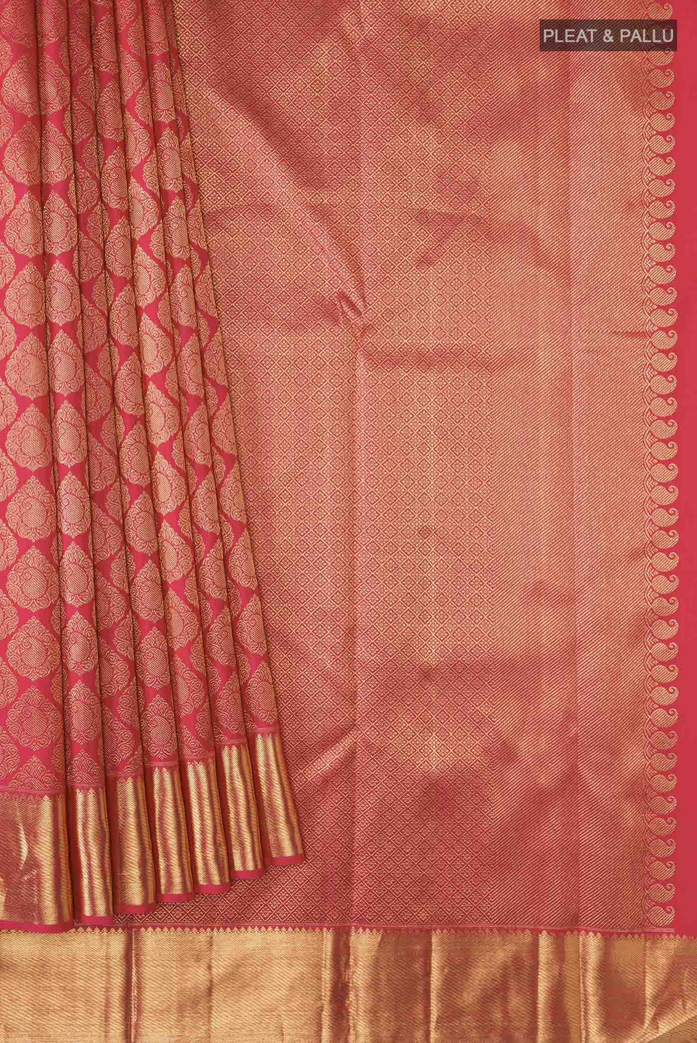 pleats pallu