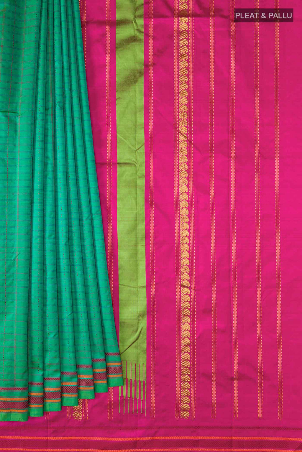 pleats pallu