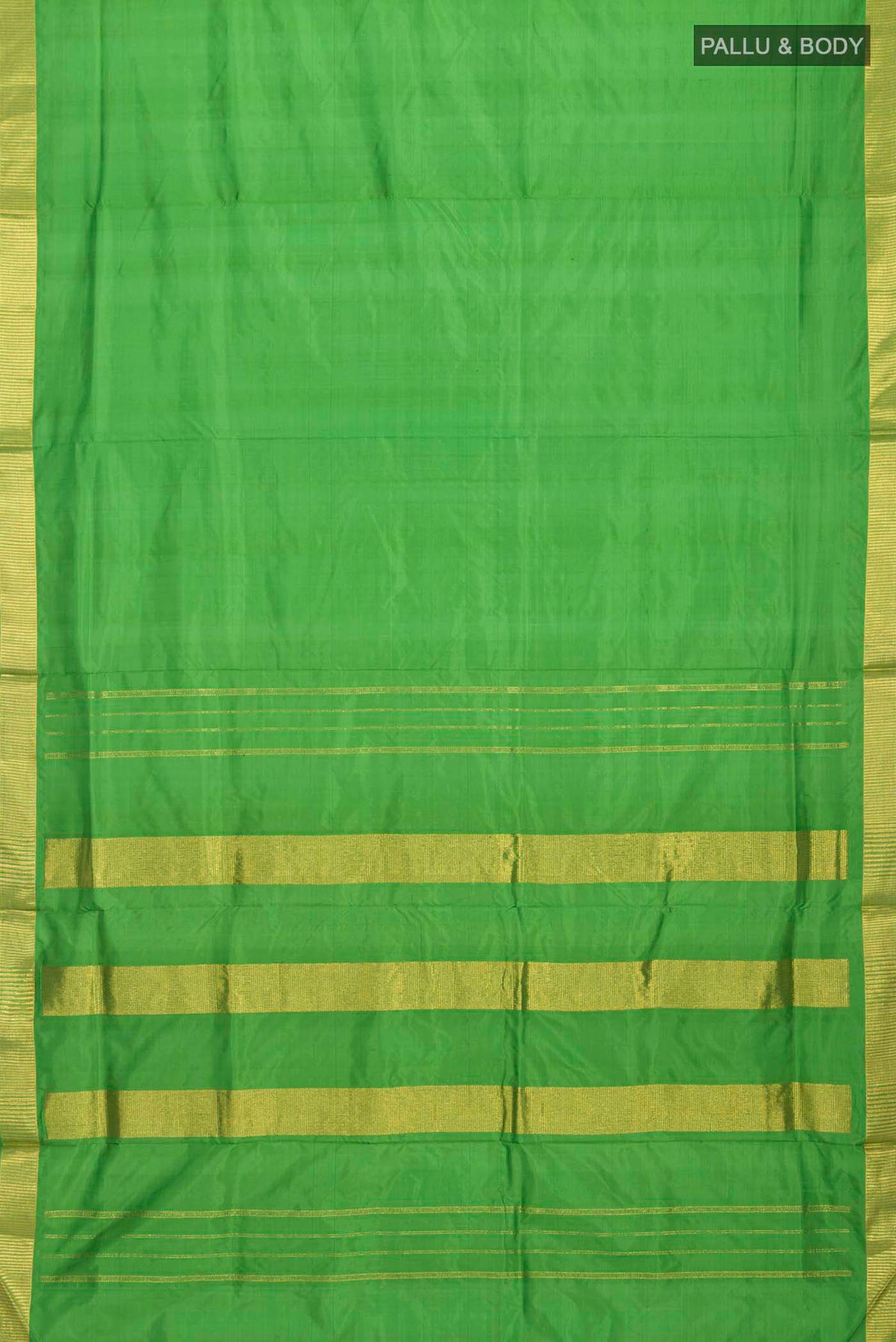 Flat view of Green Kanchipuram Silk Nine Yards Saree with Plain Body and Zari Border