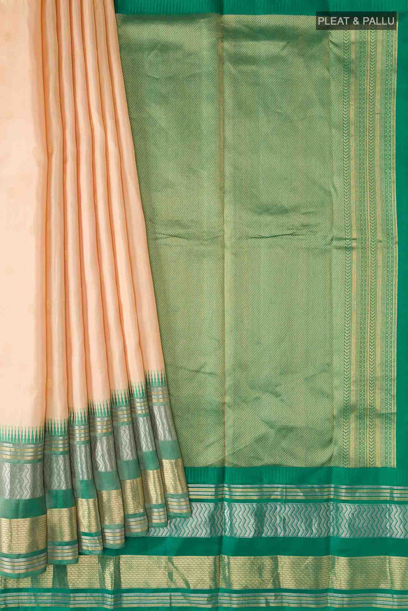 pleats pallu