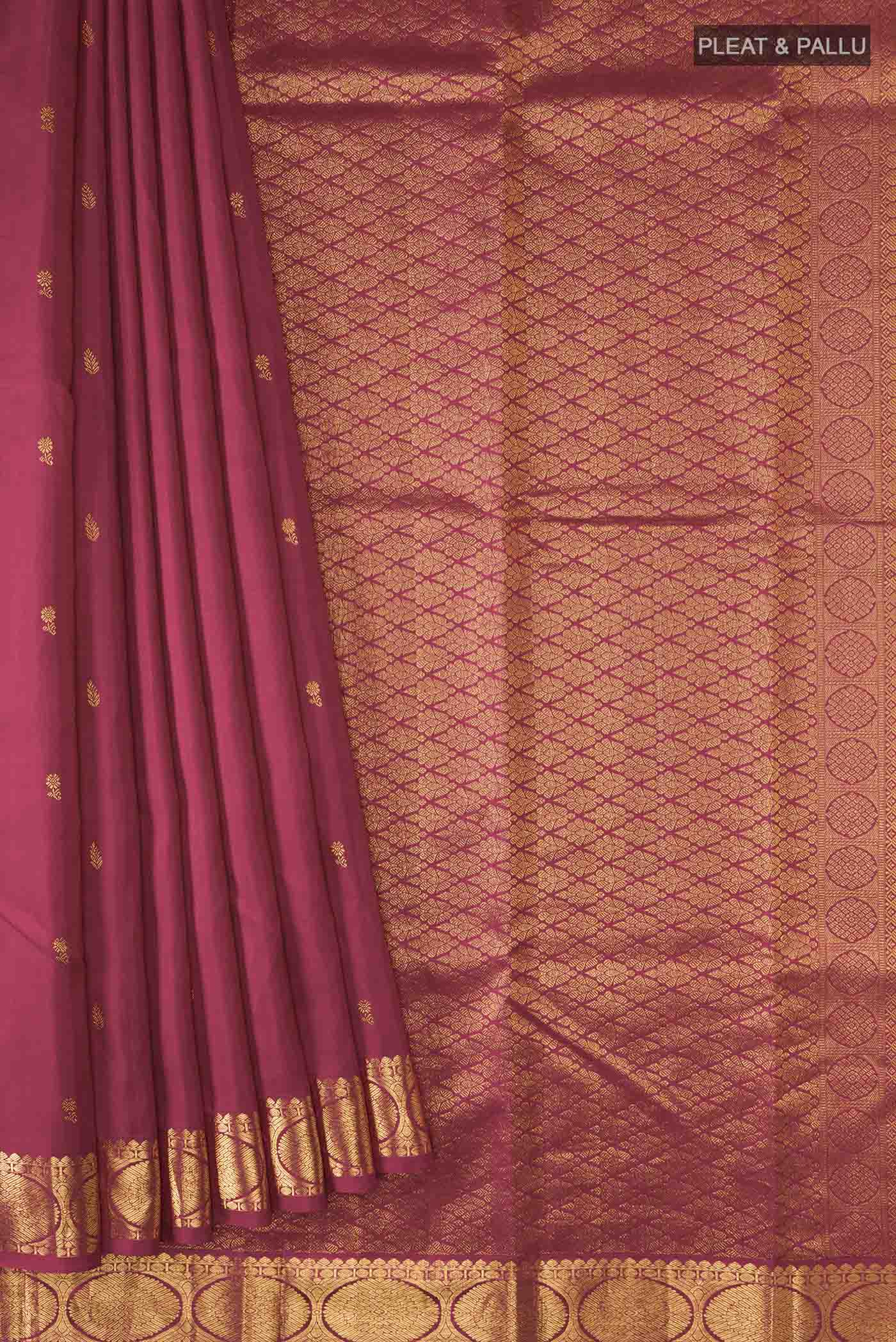 pleats pallu
