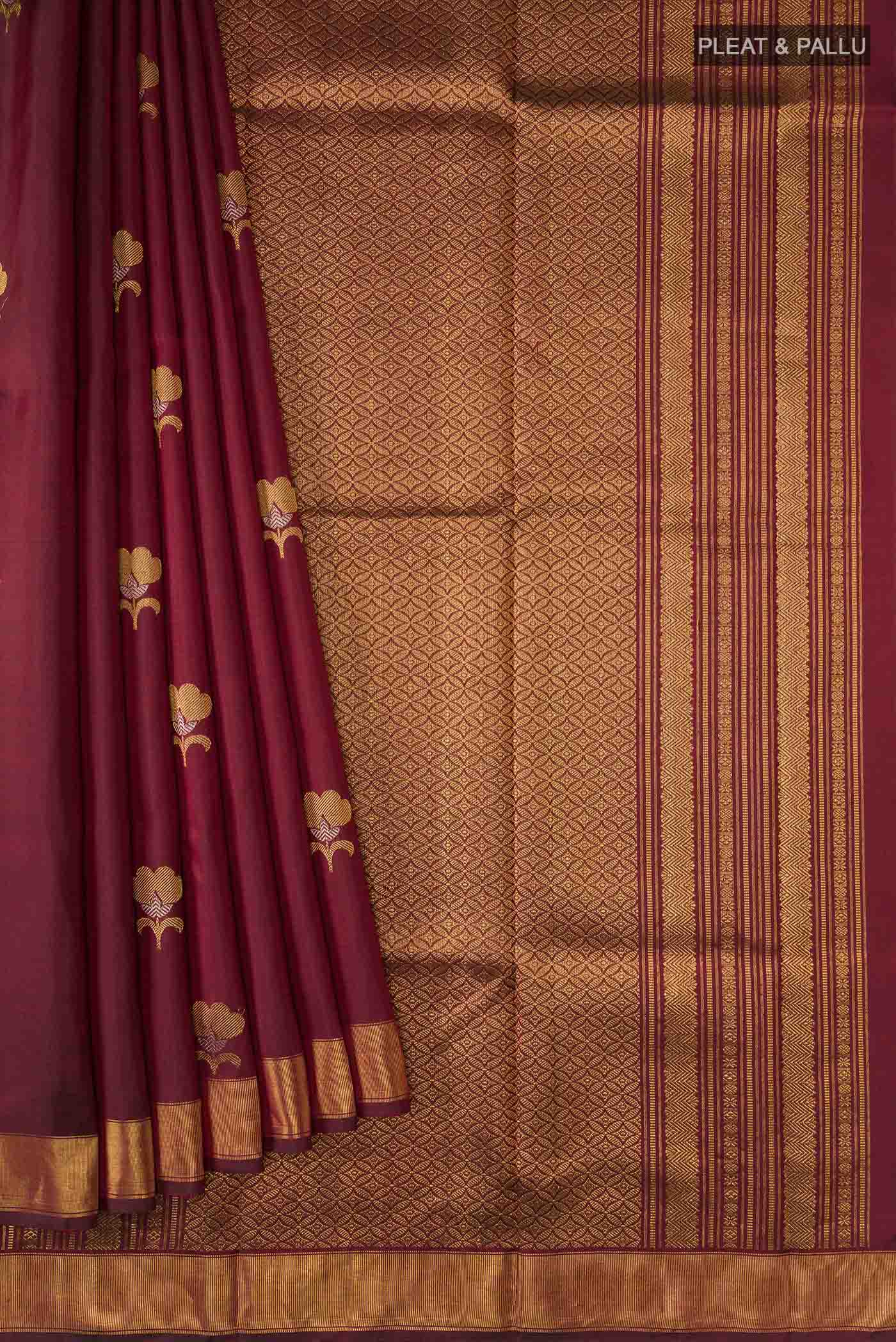 pleats pallu