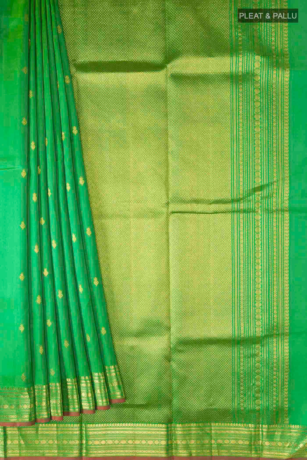 pleats pallu