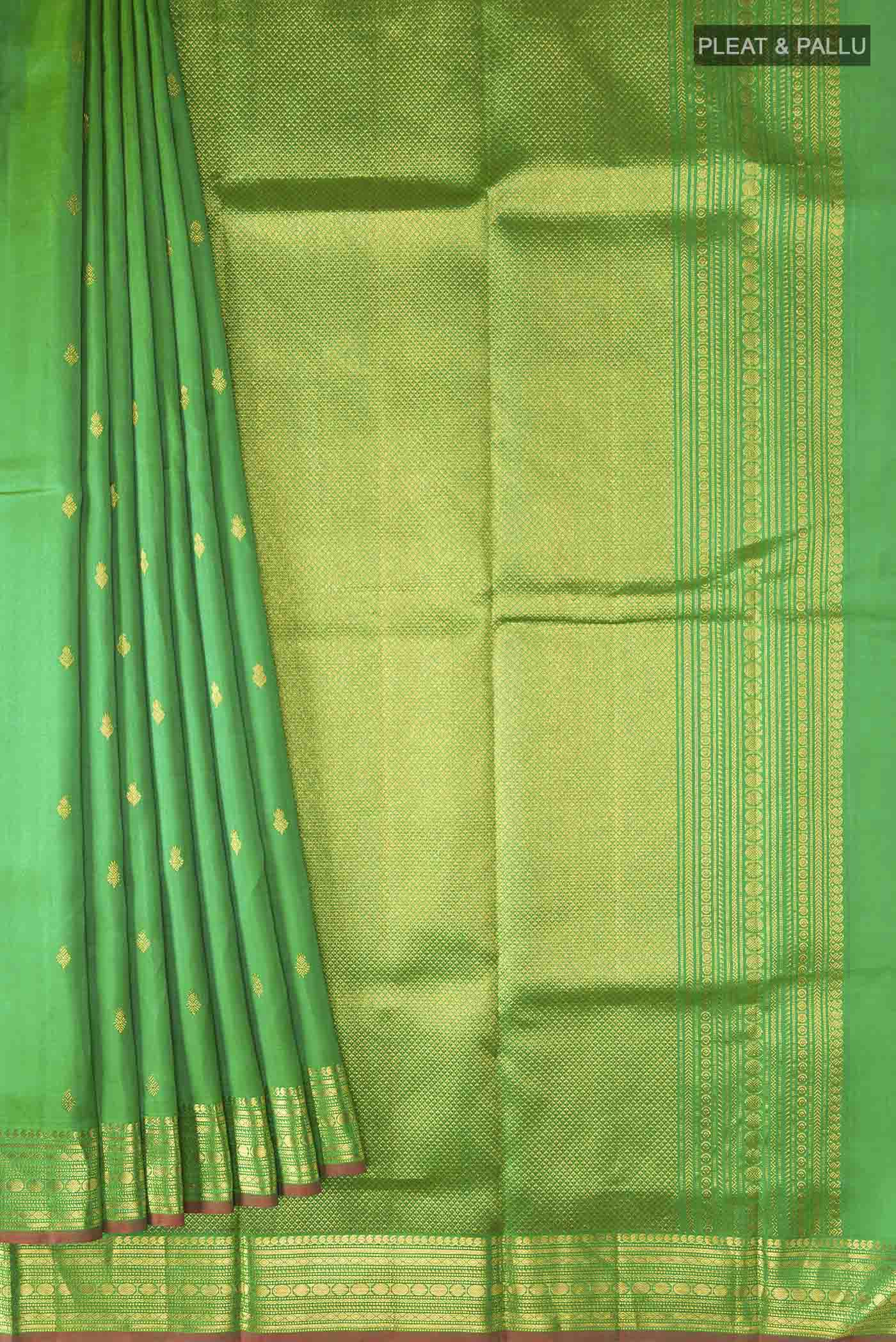 pleats pallu