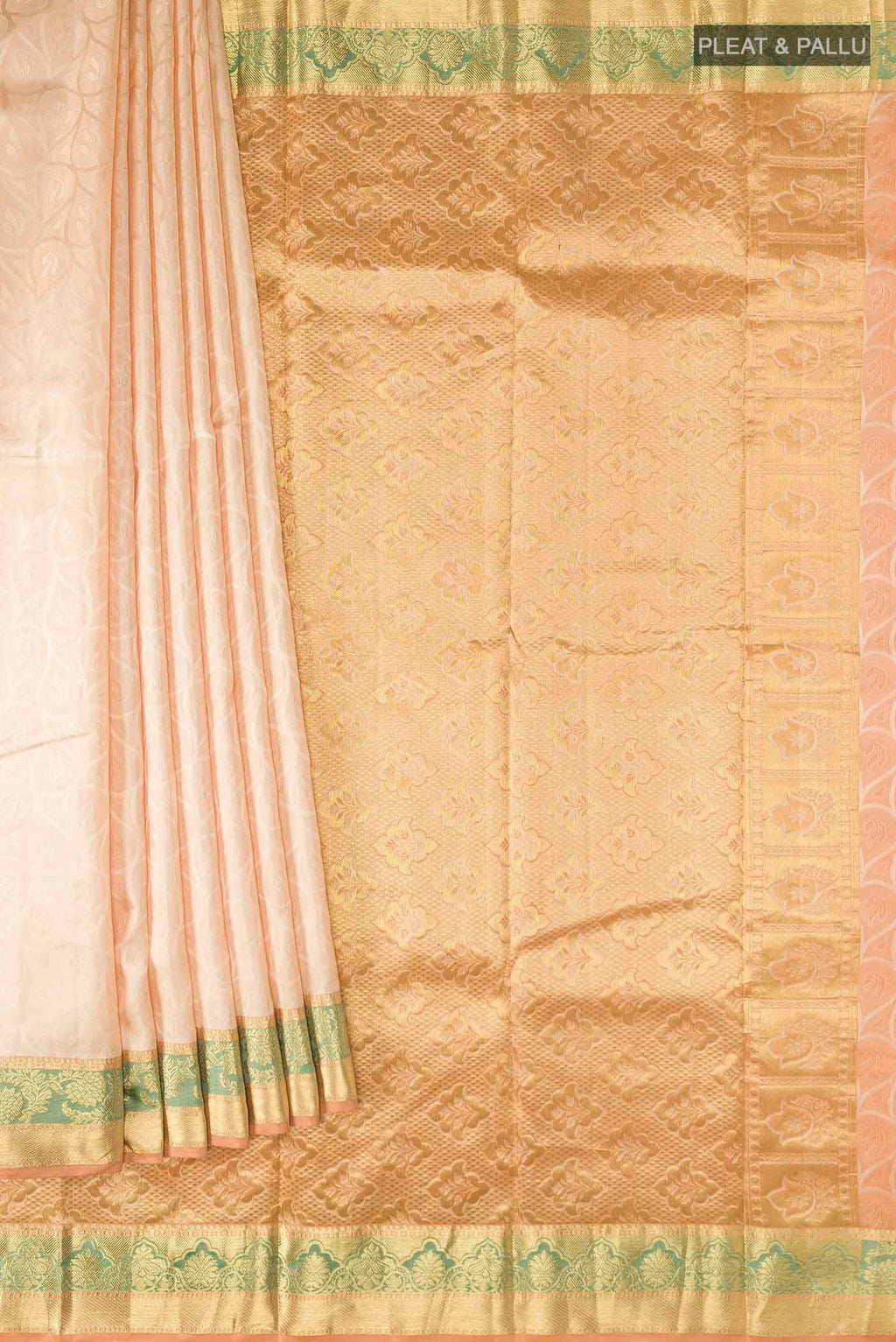 pleats pallu