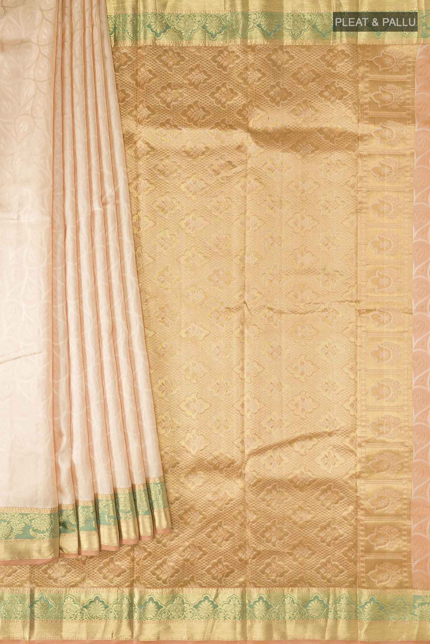 pleats pallu