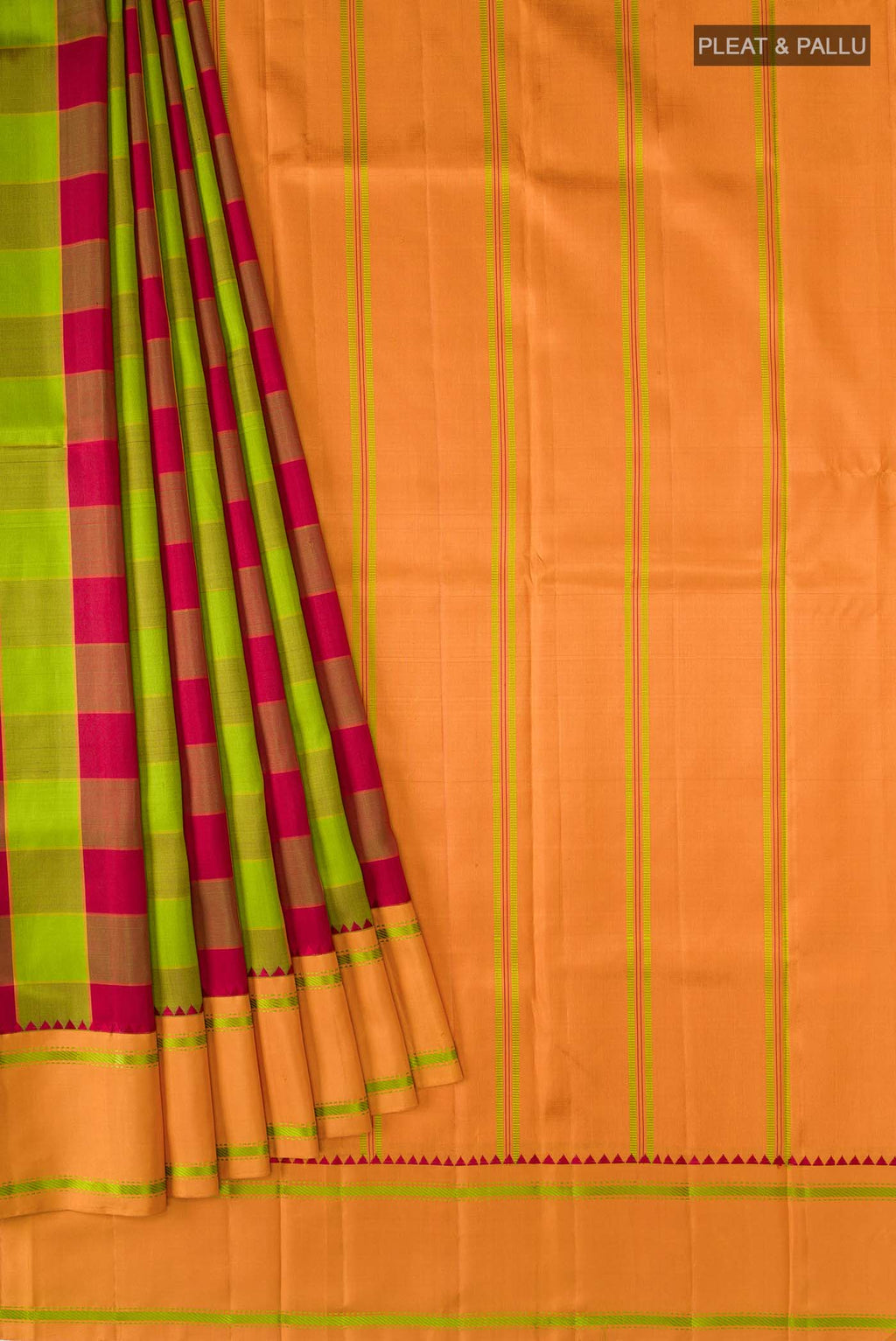 pleats pallu