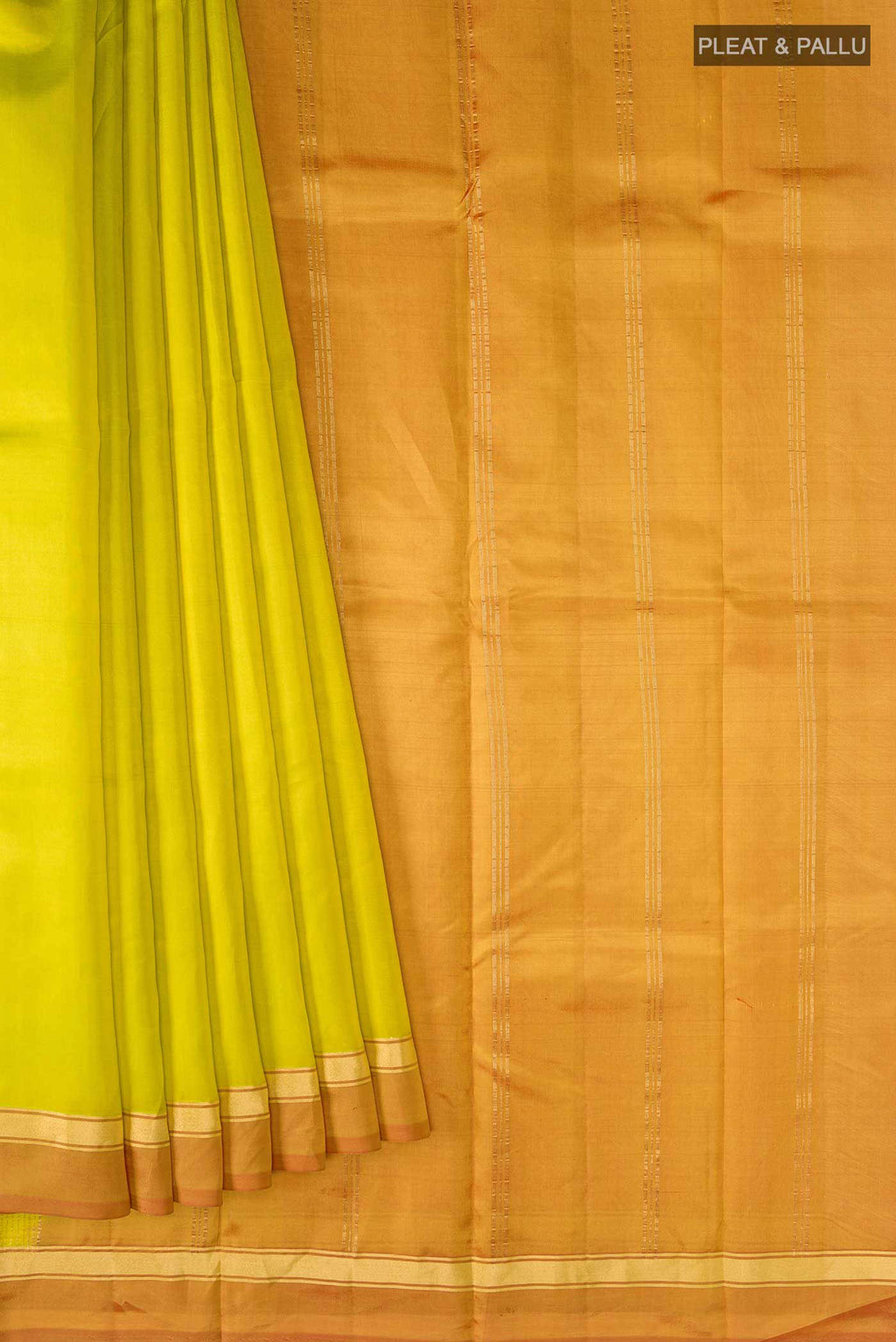 pleats pallu