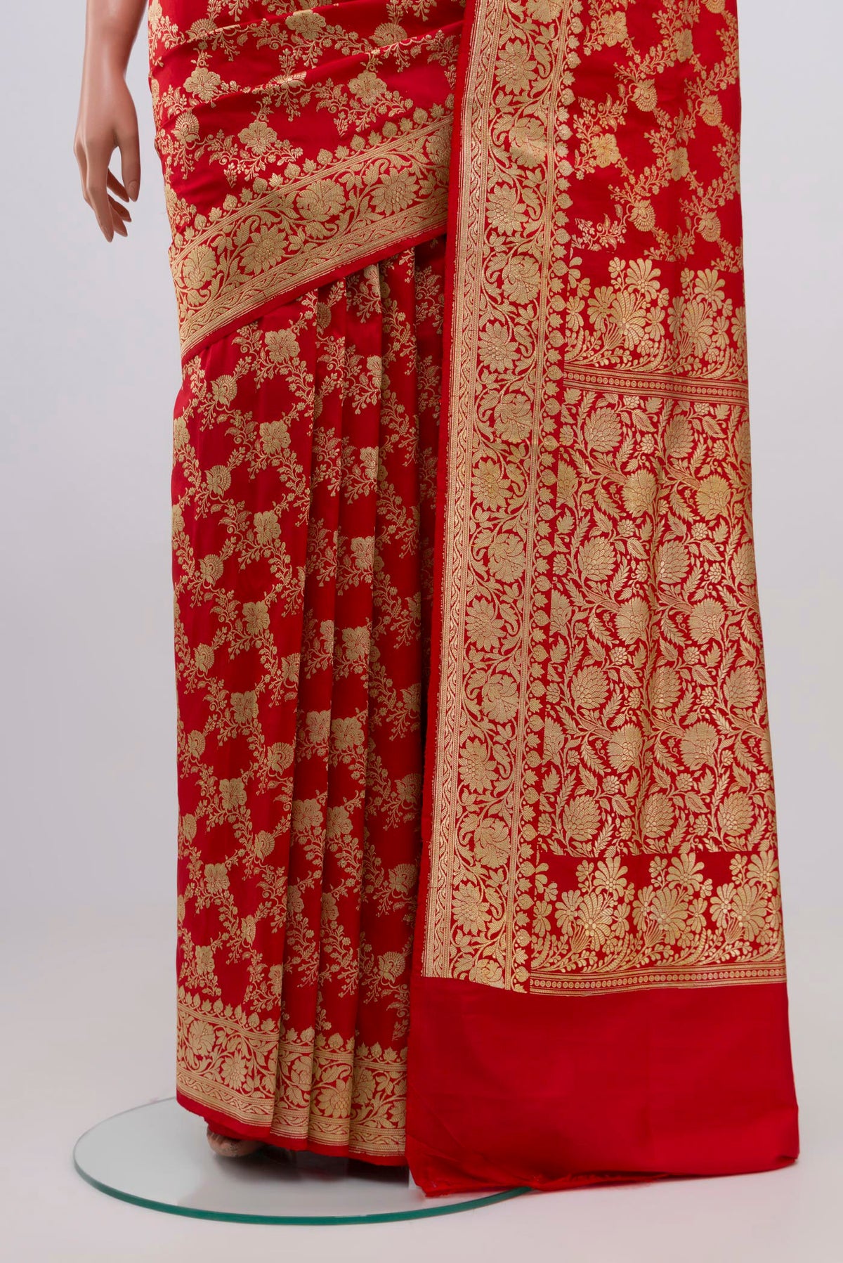 Pleats and pallu of Red Banarasi Saree with Zari Brocade on the body and Zari Border. 