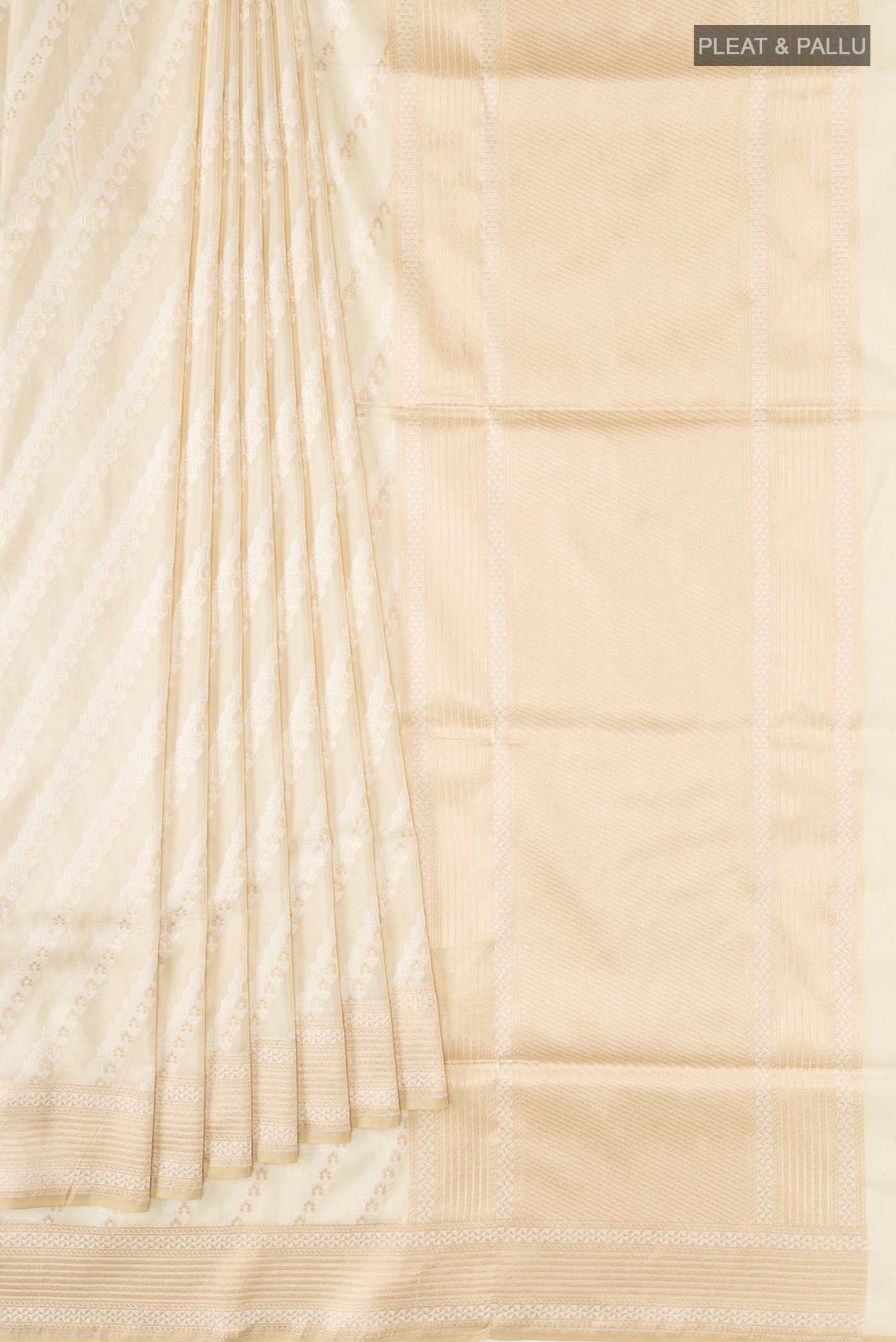 pleats pallu