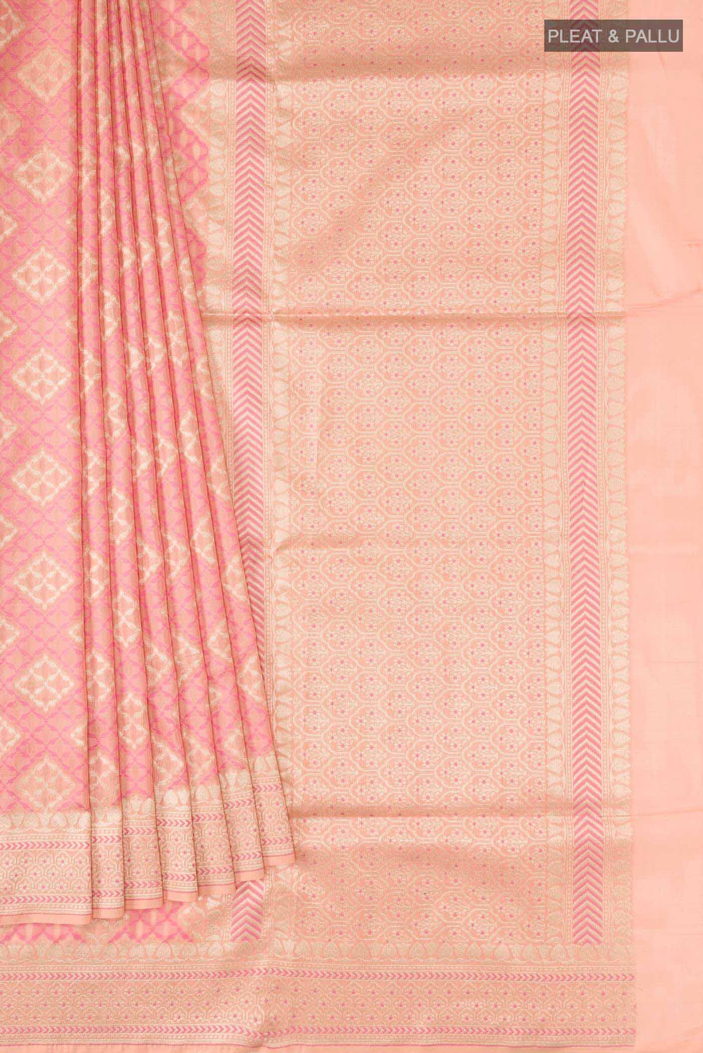 pleats pallu