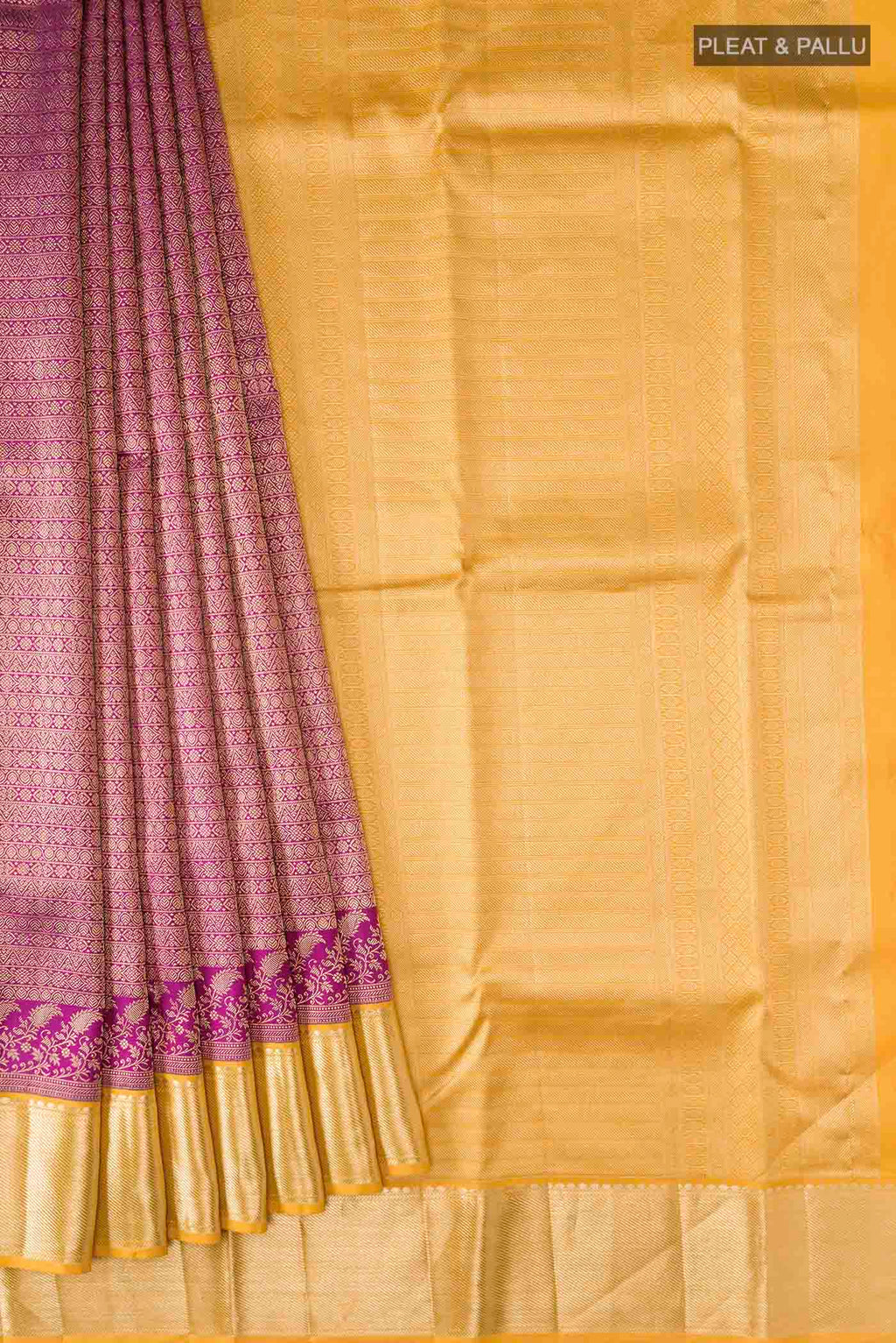 pleats pallu