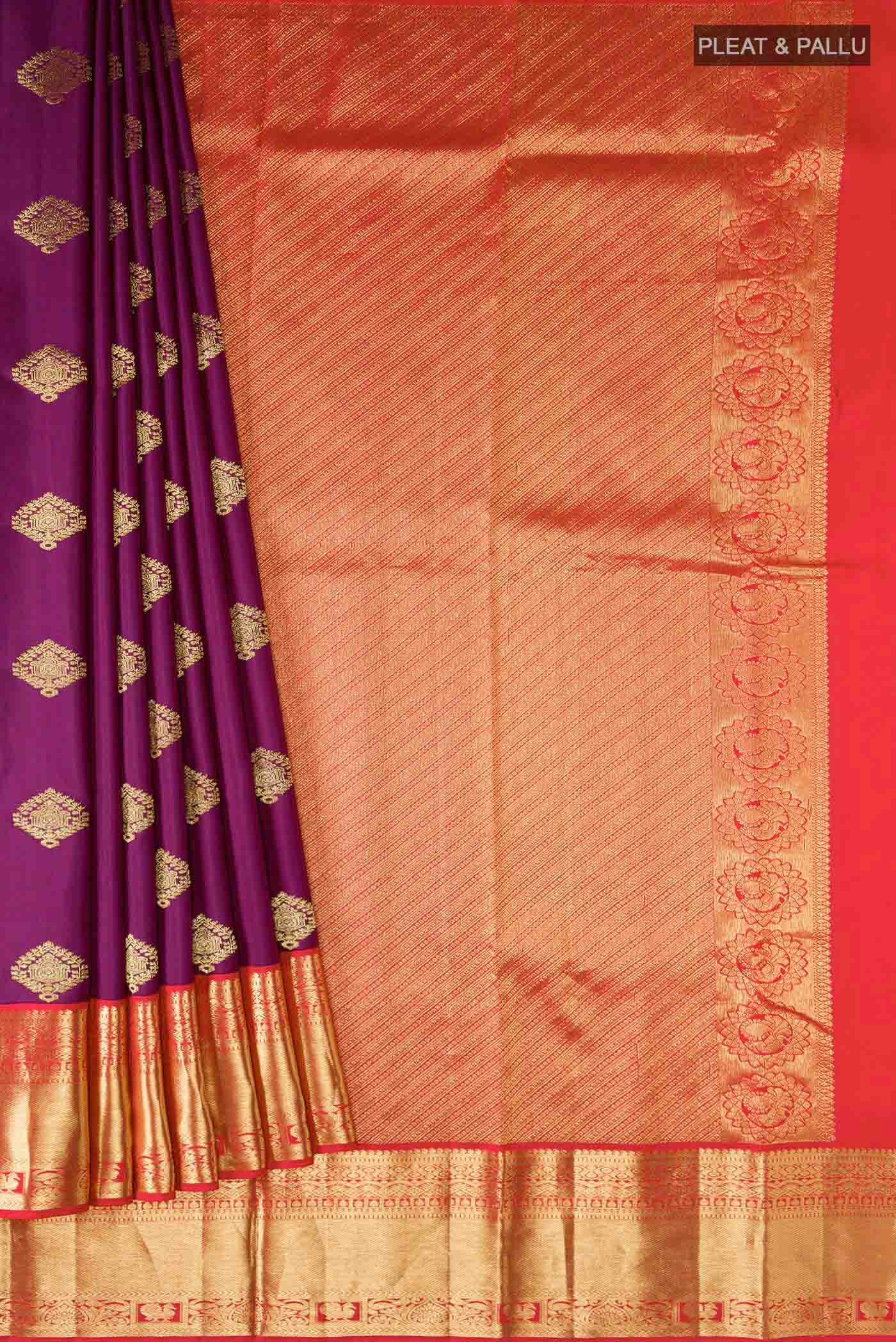 pleats pallu