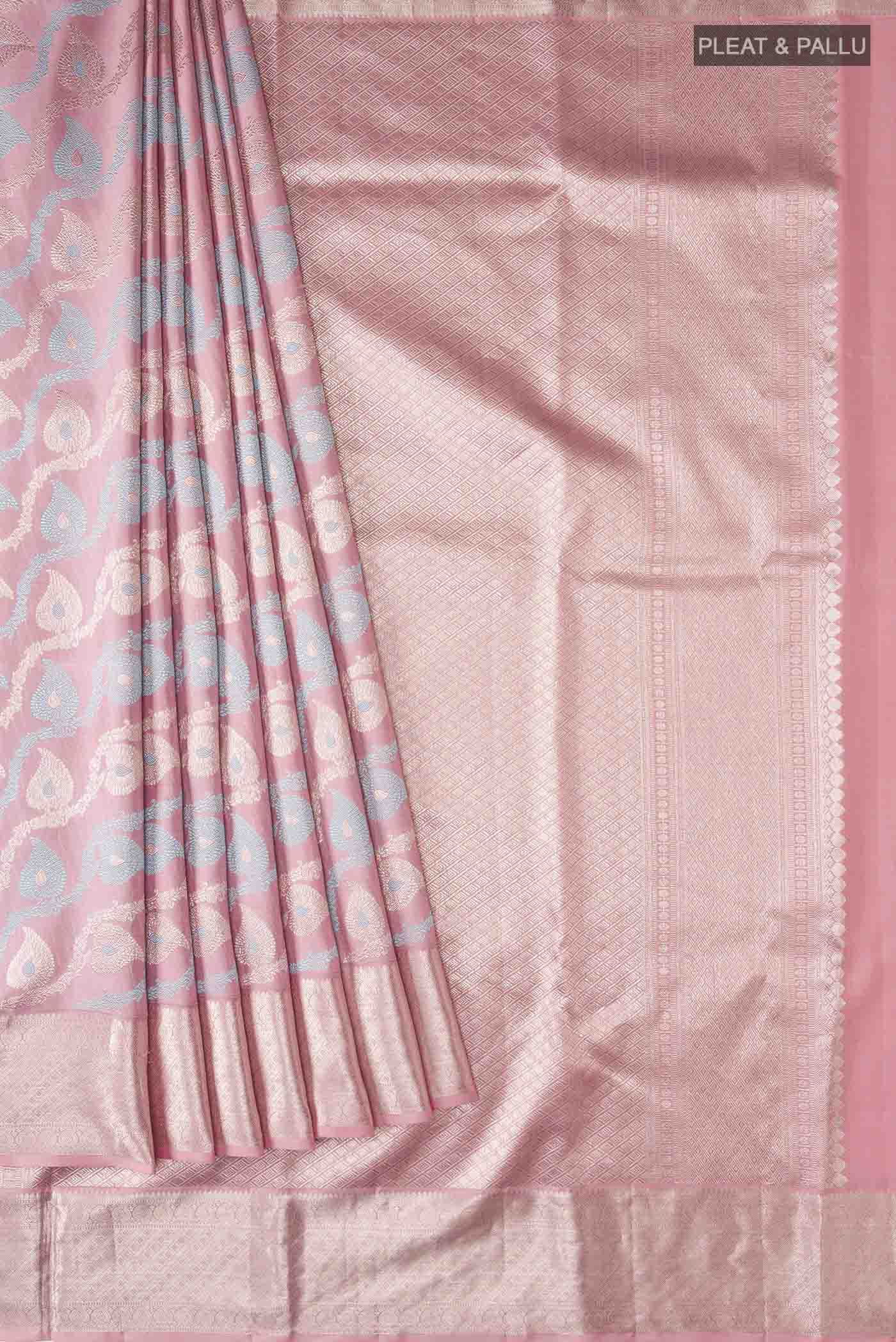 pleats pallu