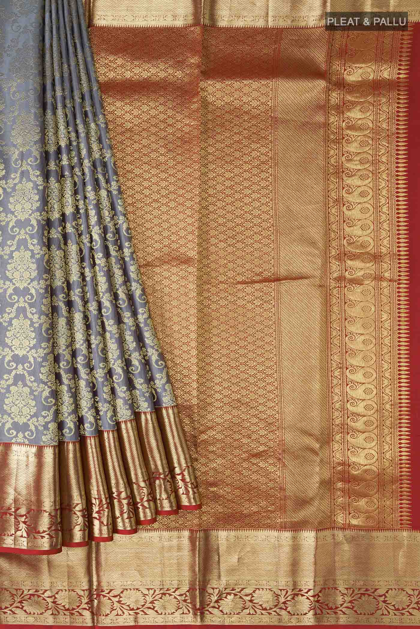pleats pallu