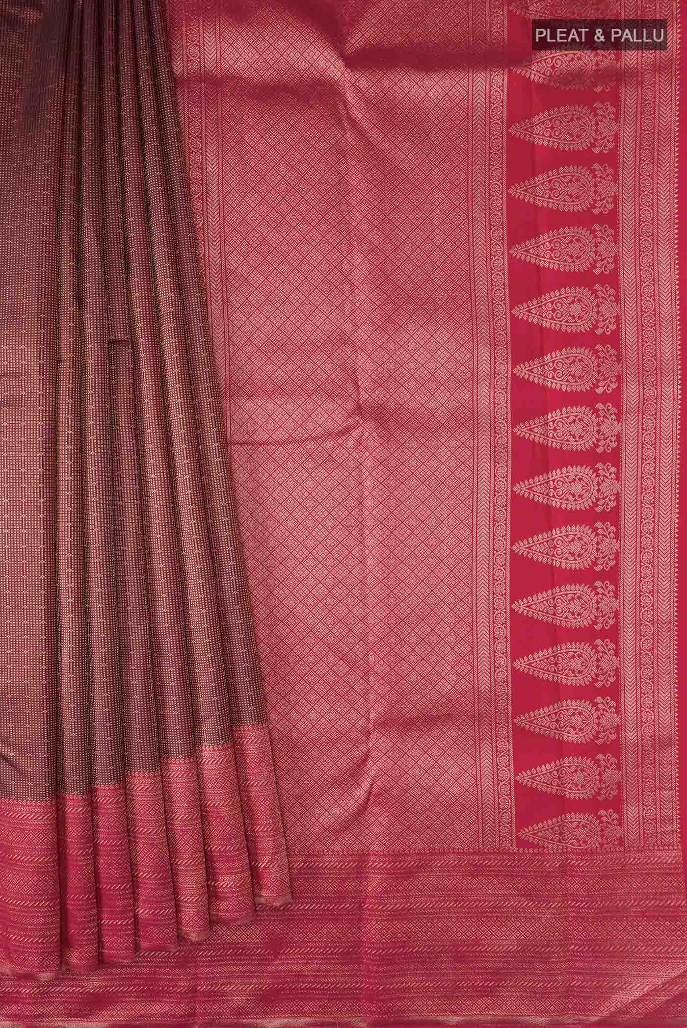 pleats pallu