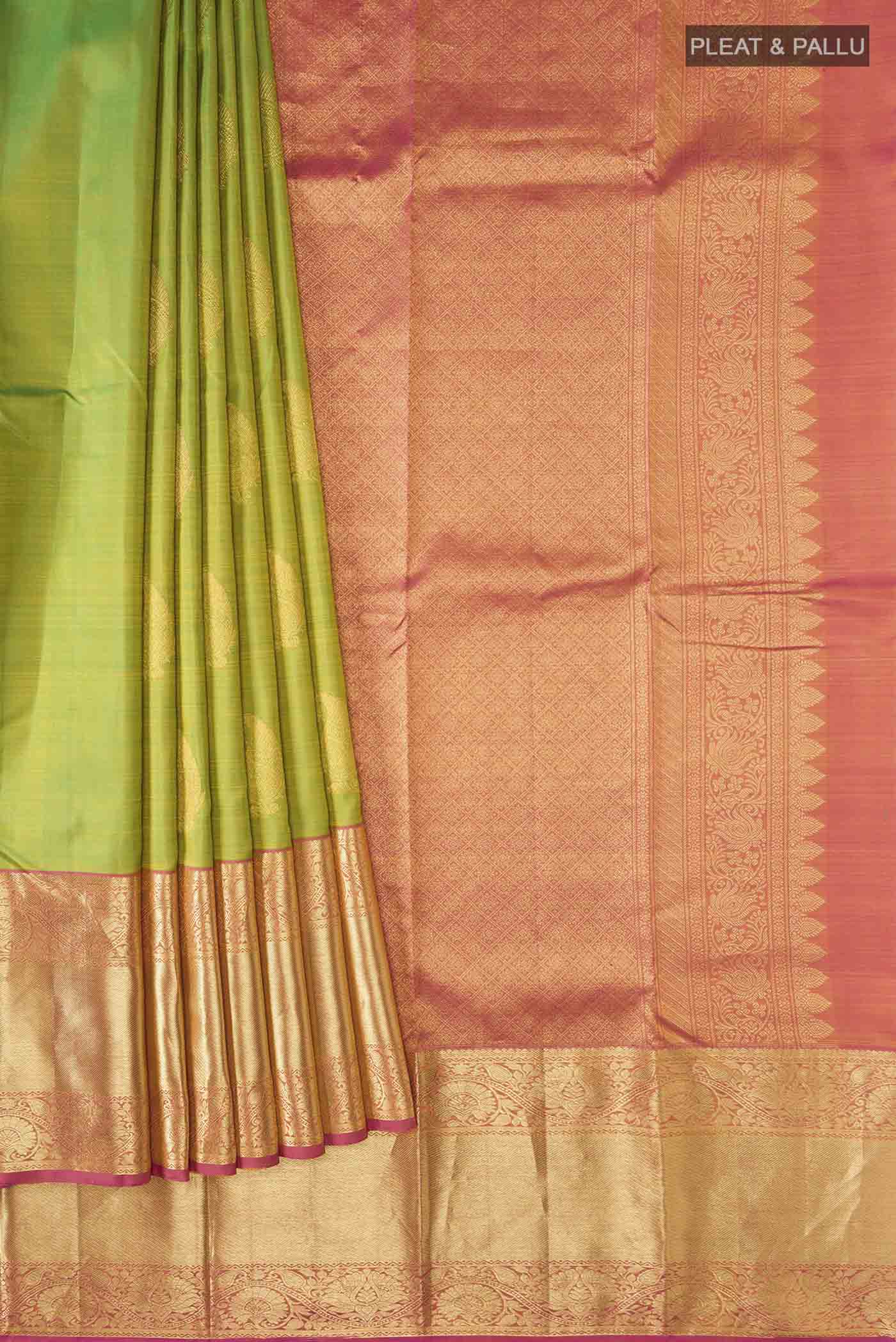 pleats pallu