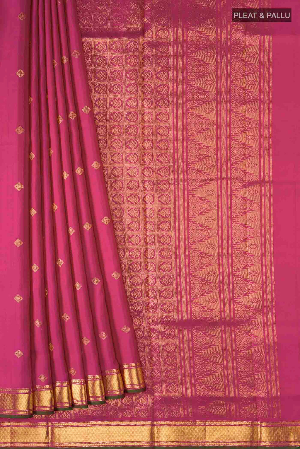 pleats pallu
