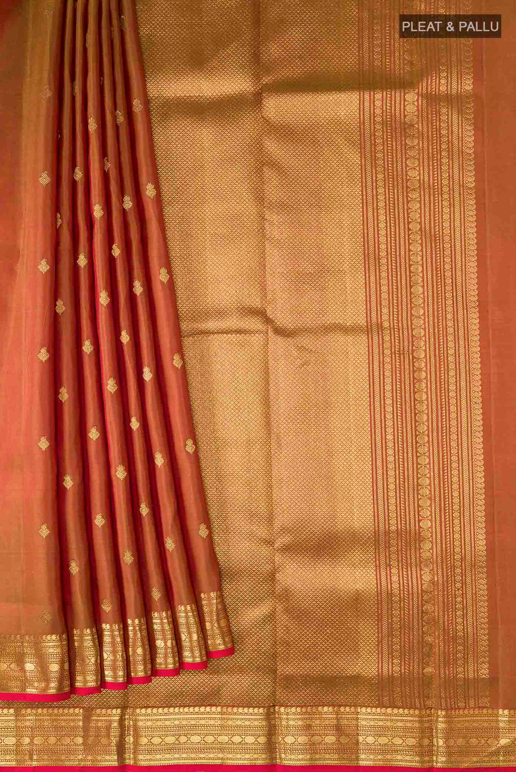 pleats pallu